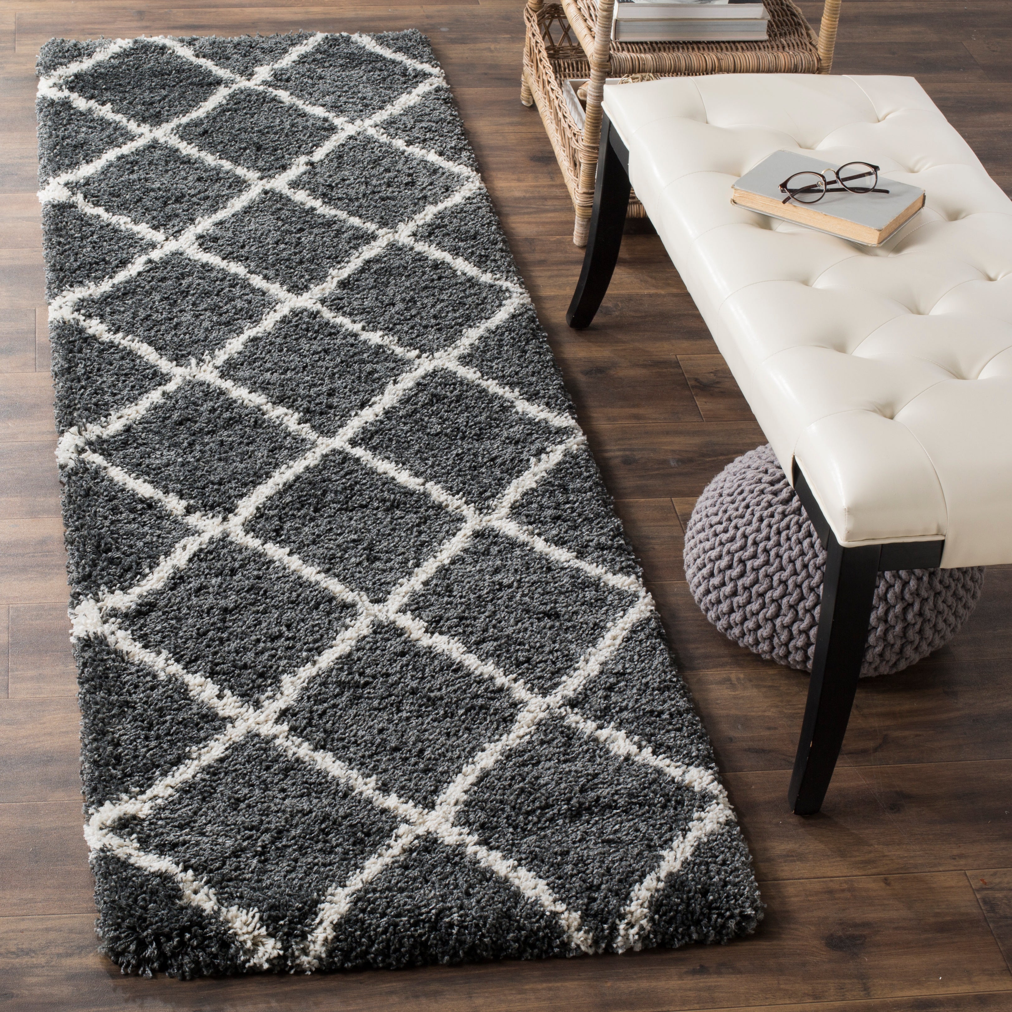 DARK GREY / IVORY