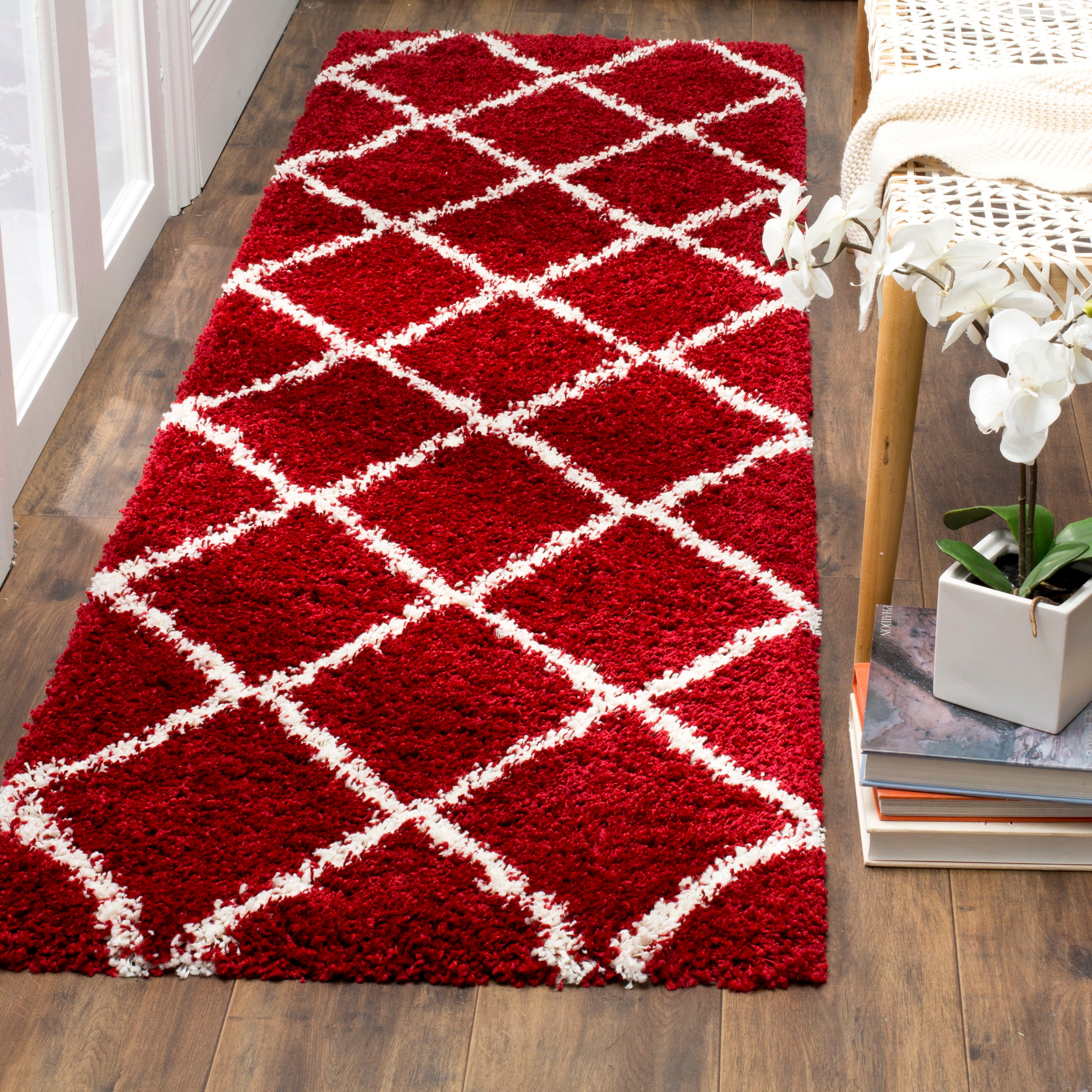 RED / IVORY