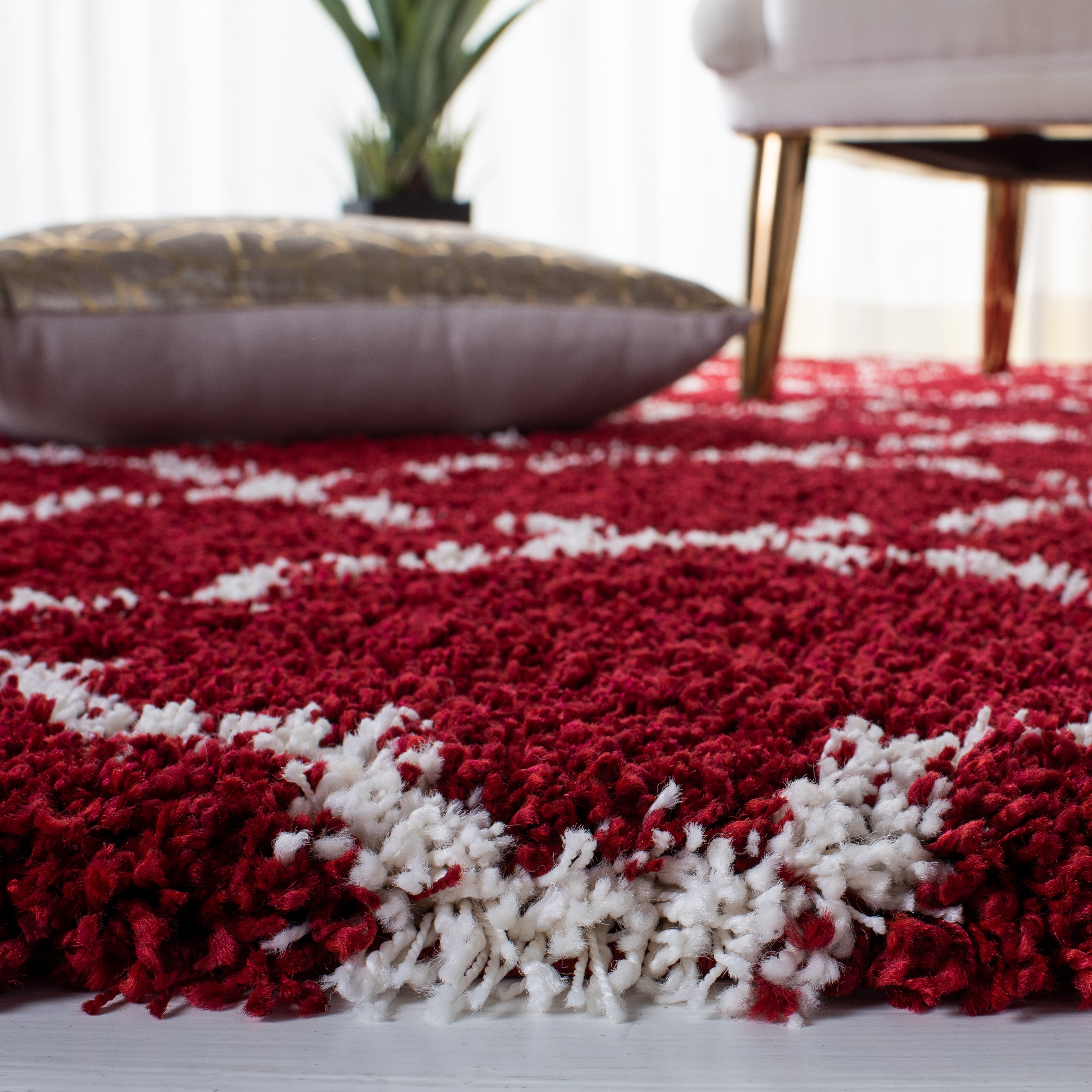 RED / IVORY