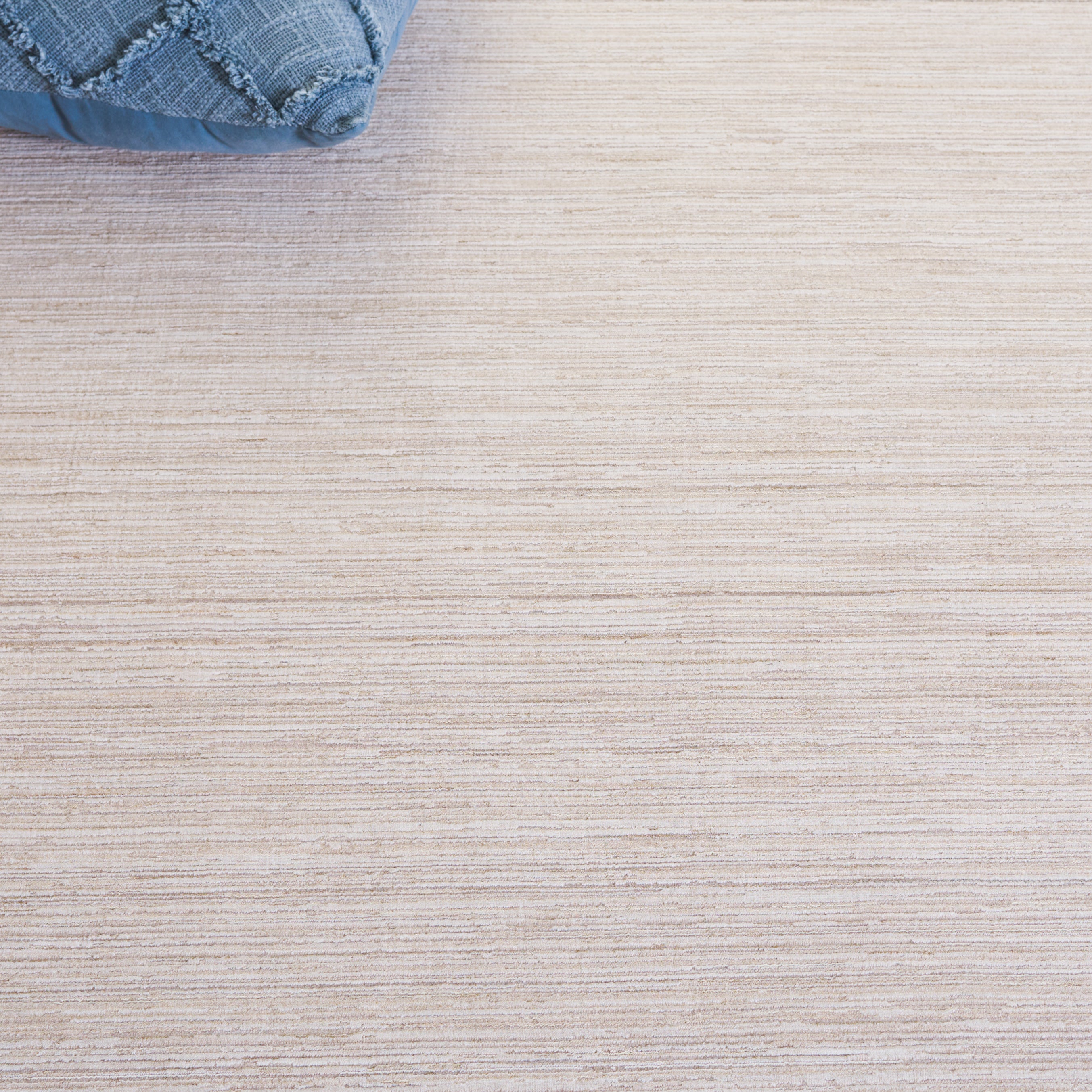 Ivory / Beige