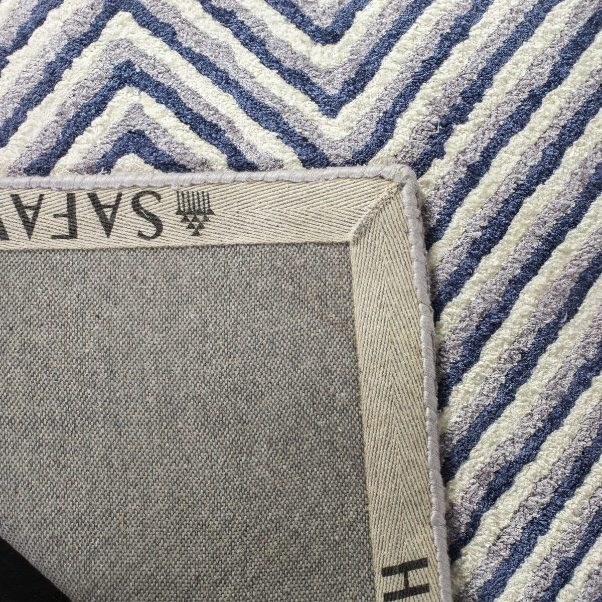 IVORY / NAVY