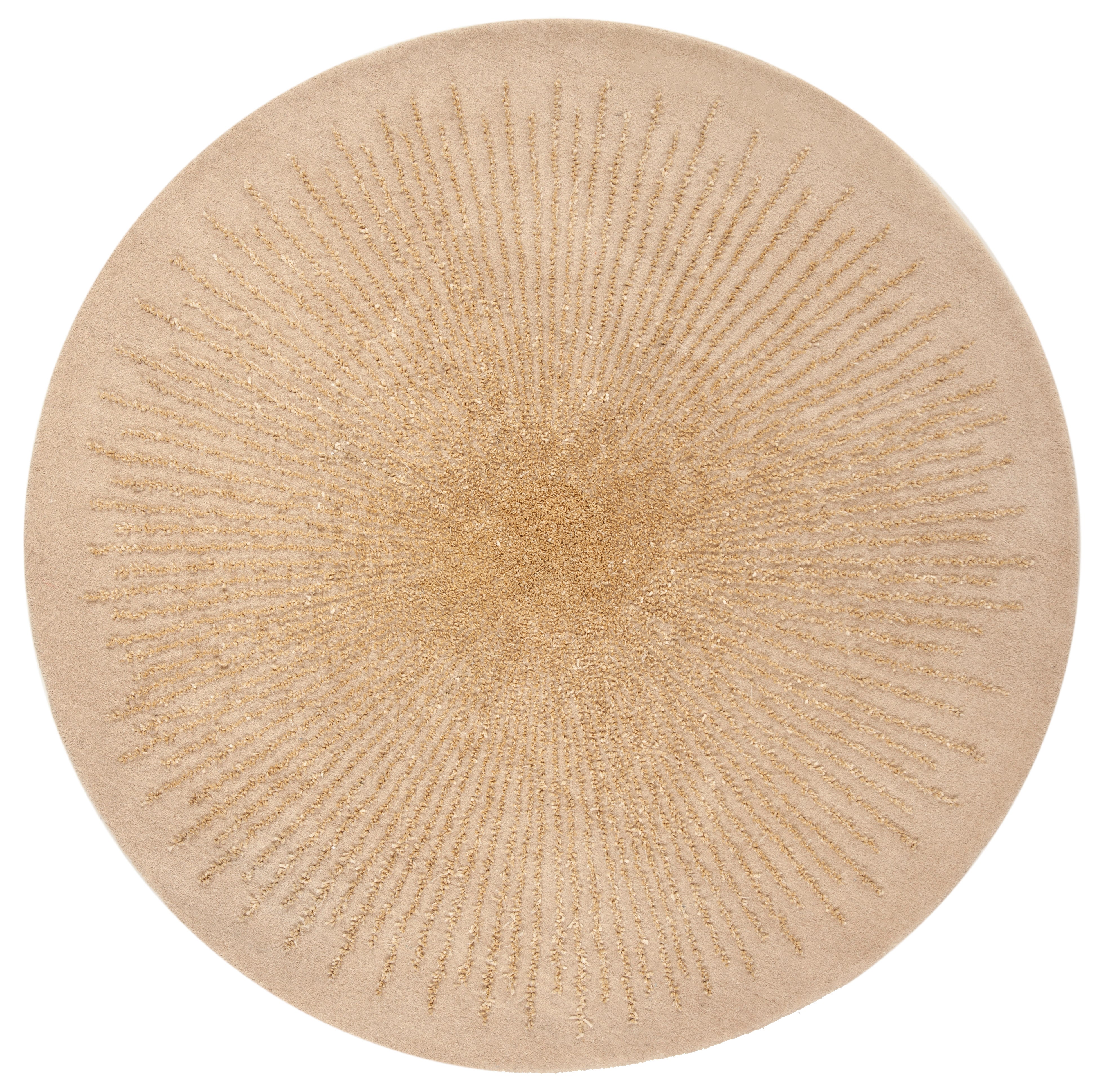 Beige / Beige