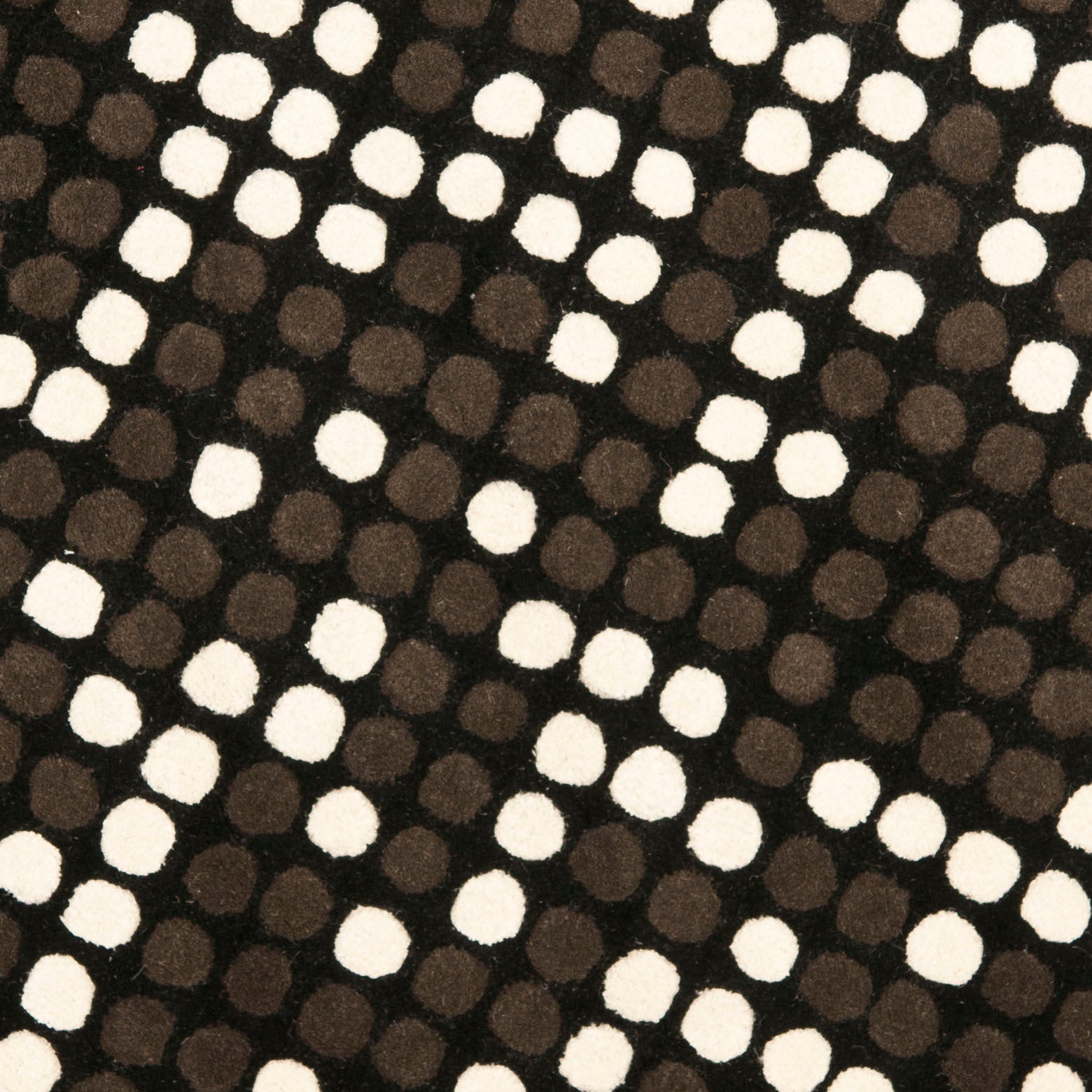 Black / White