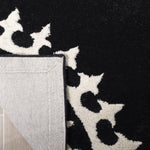 BLACK / IVORY