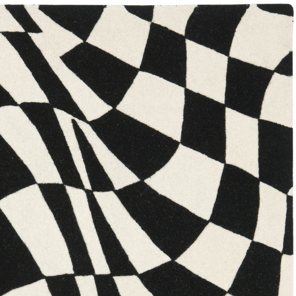 BLACK / IVORY