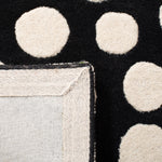 BLACK / IVORY