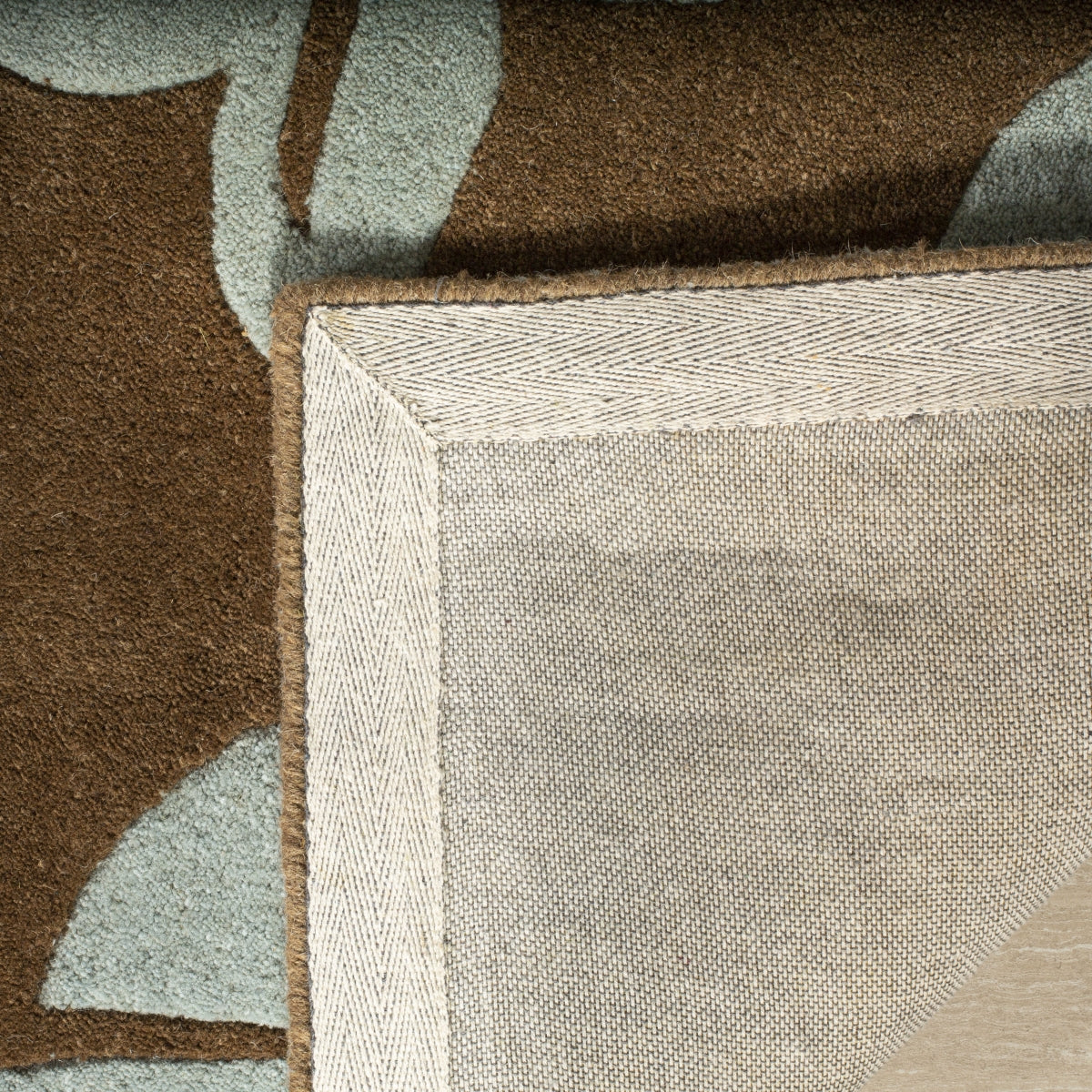 LIGHT BROWN / BLUE