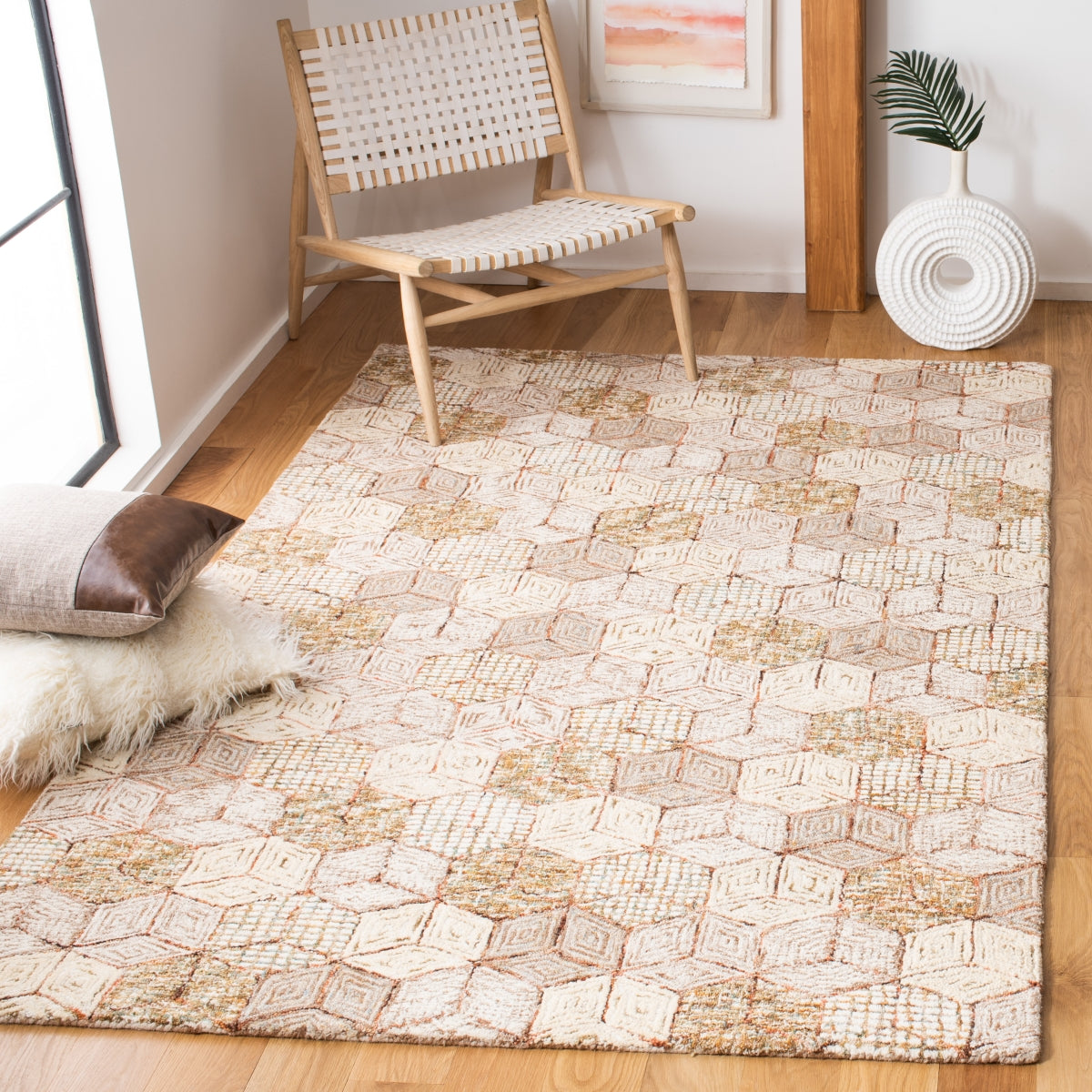 BEIGE / TAUPE