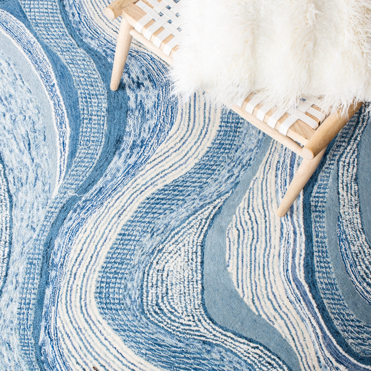 BLUE / IVORY