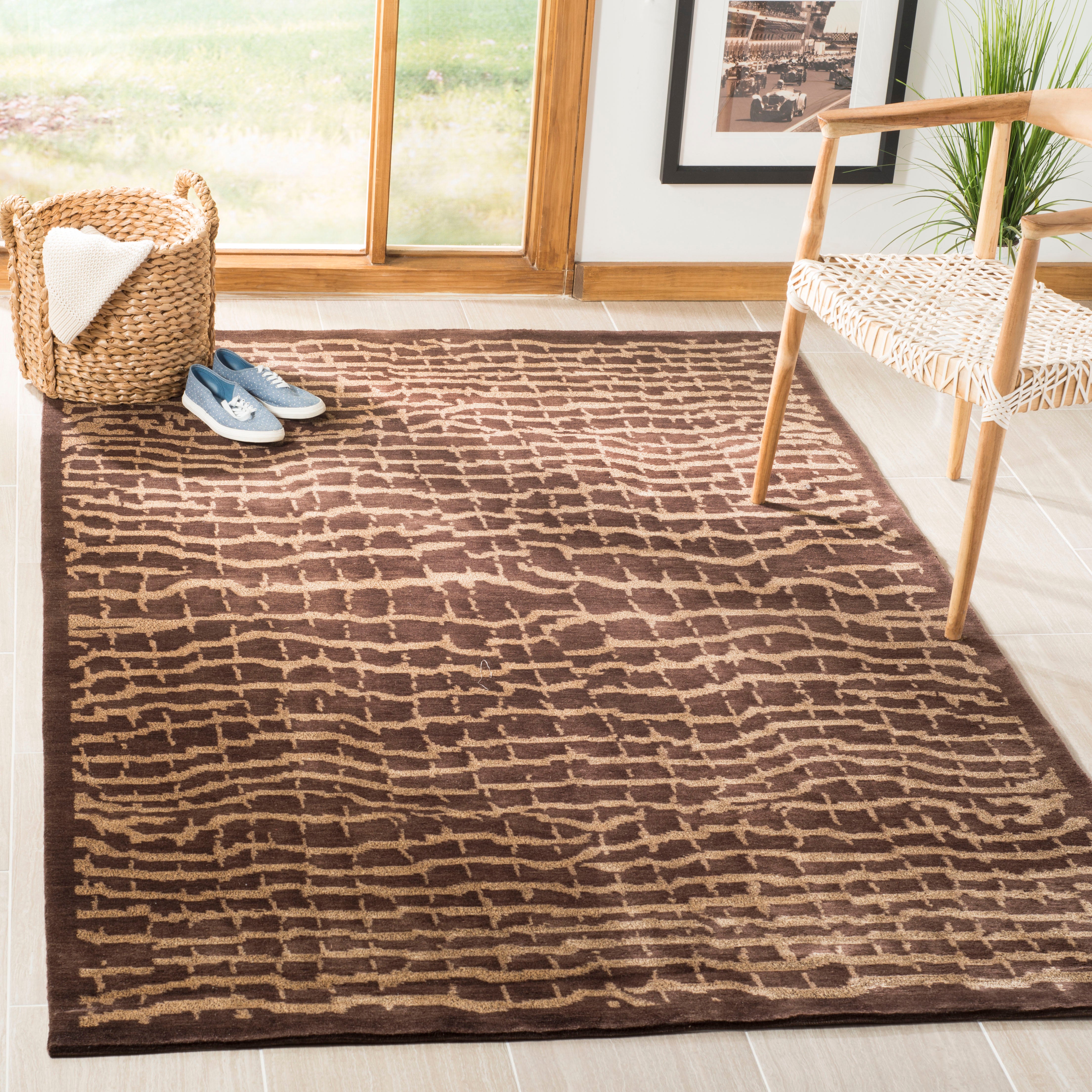 BROWN / BEIGE