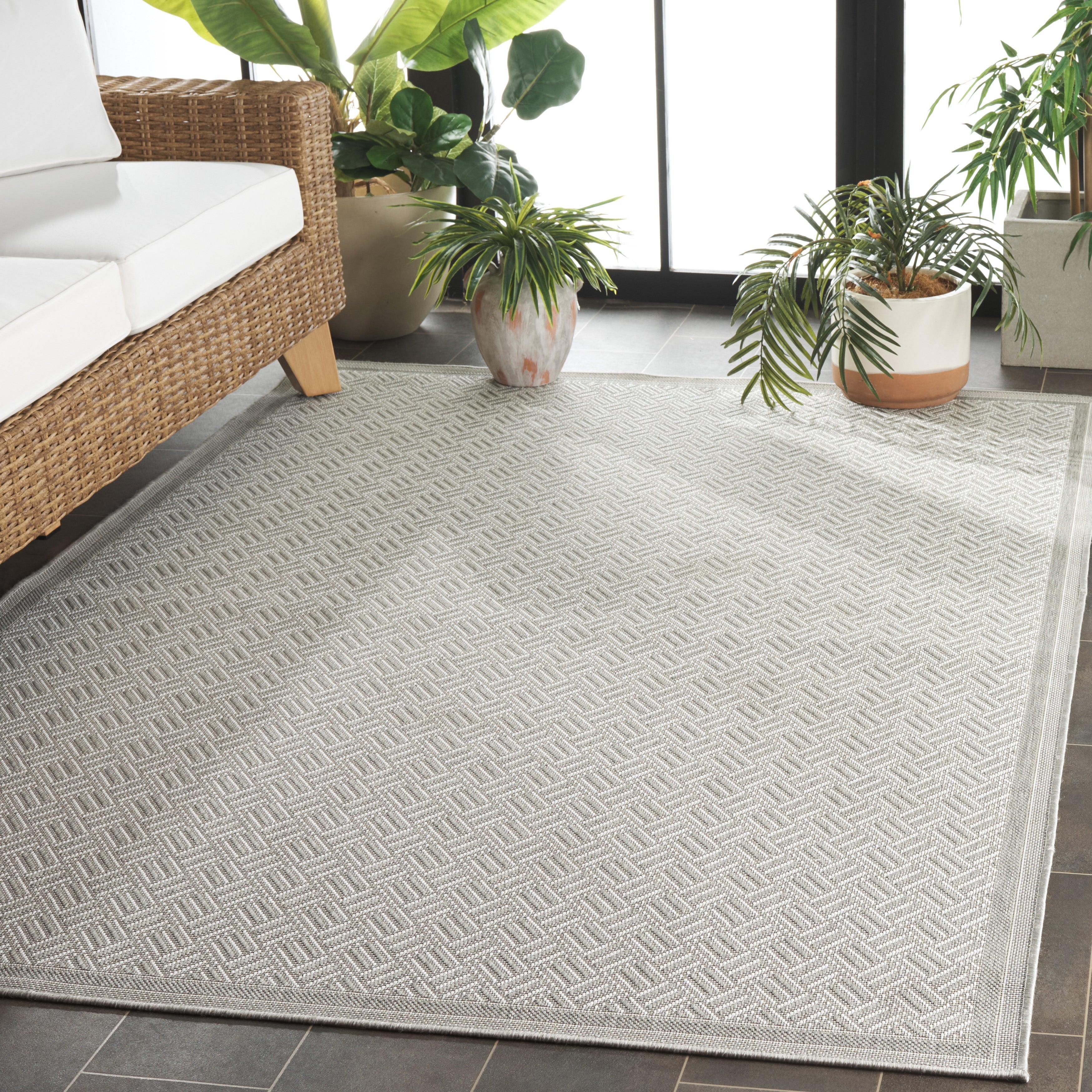 TERRACE 800 GREY / IVORY