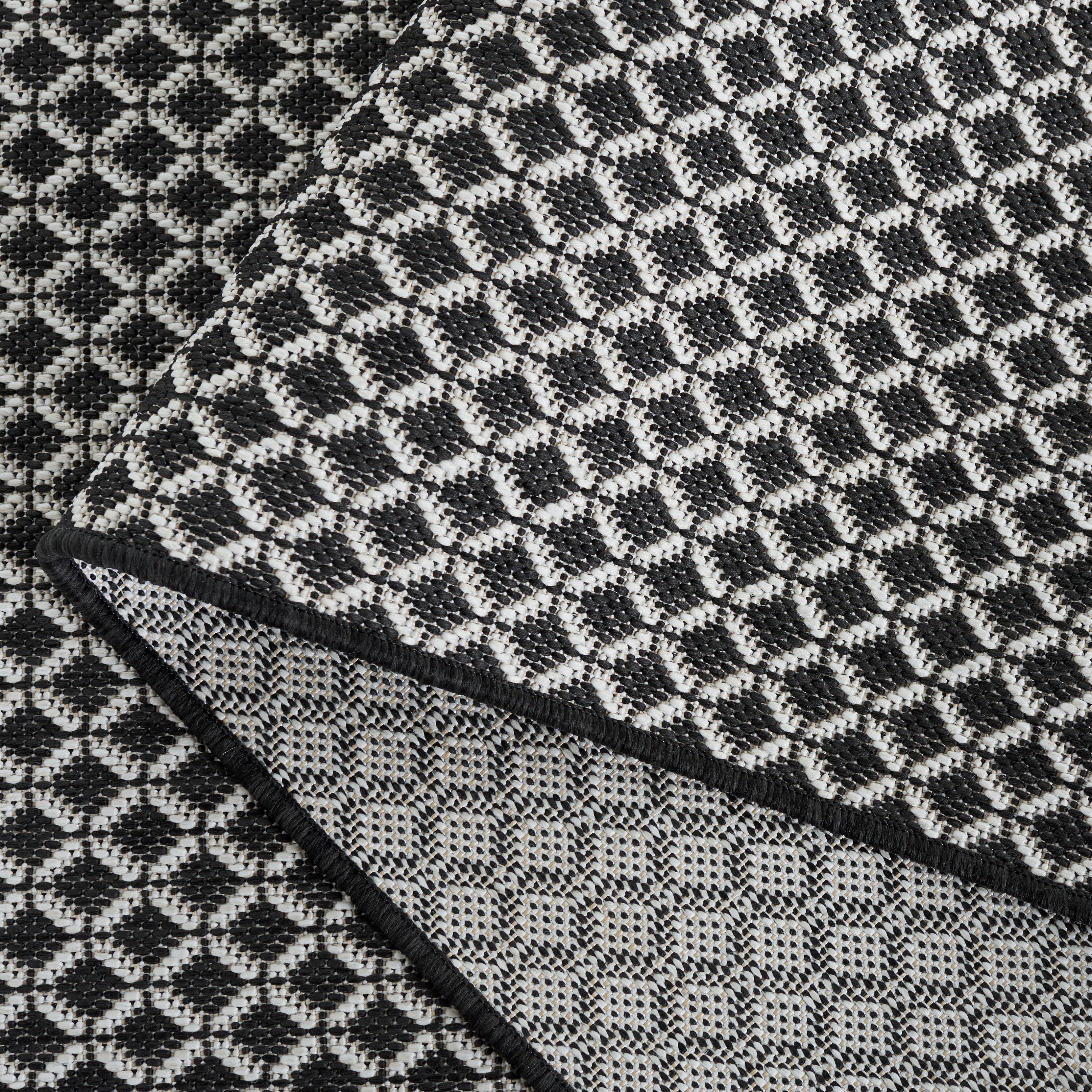 TERRACE 804 BLACK / WHITE