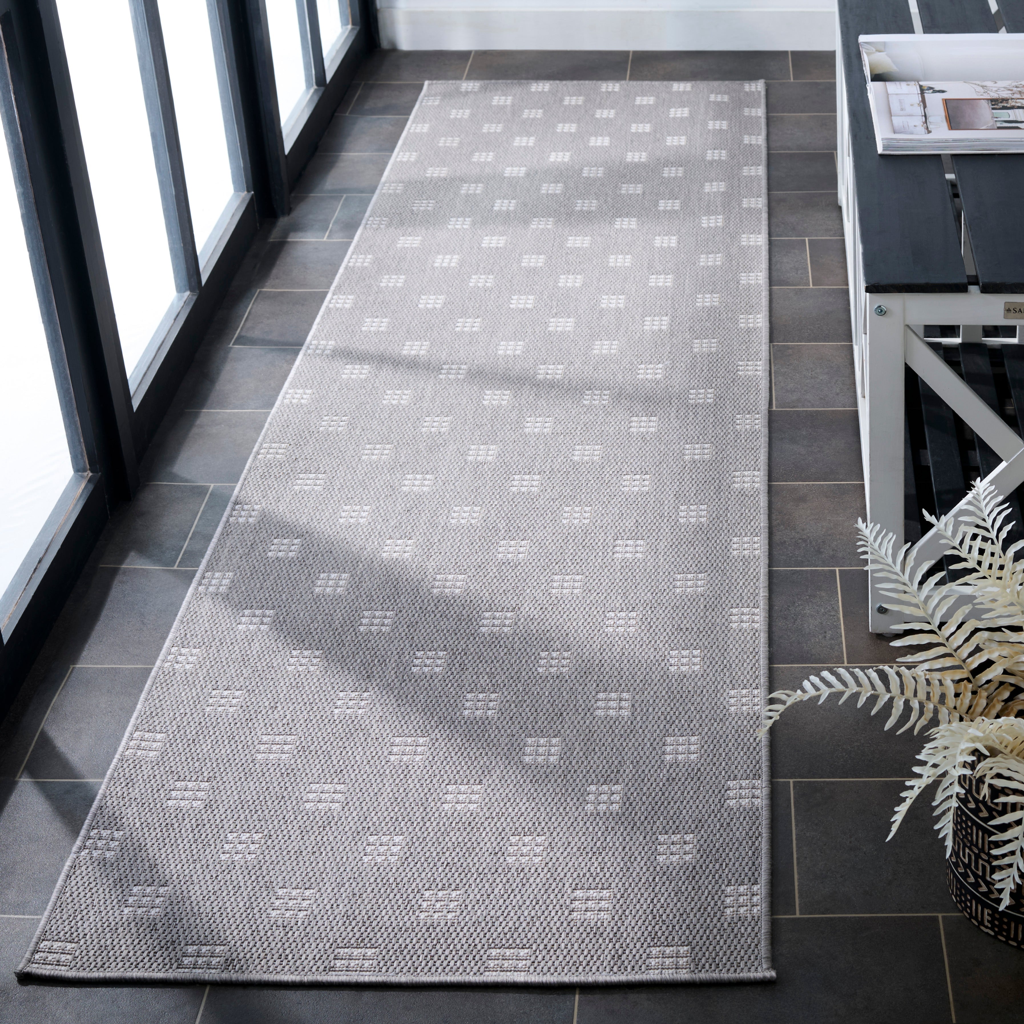TERRACE 806 GREY / IVORY