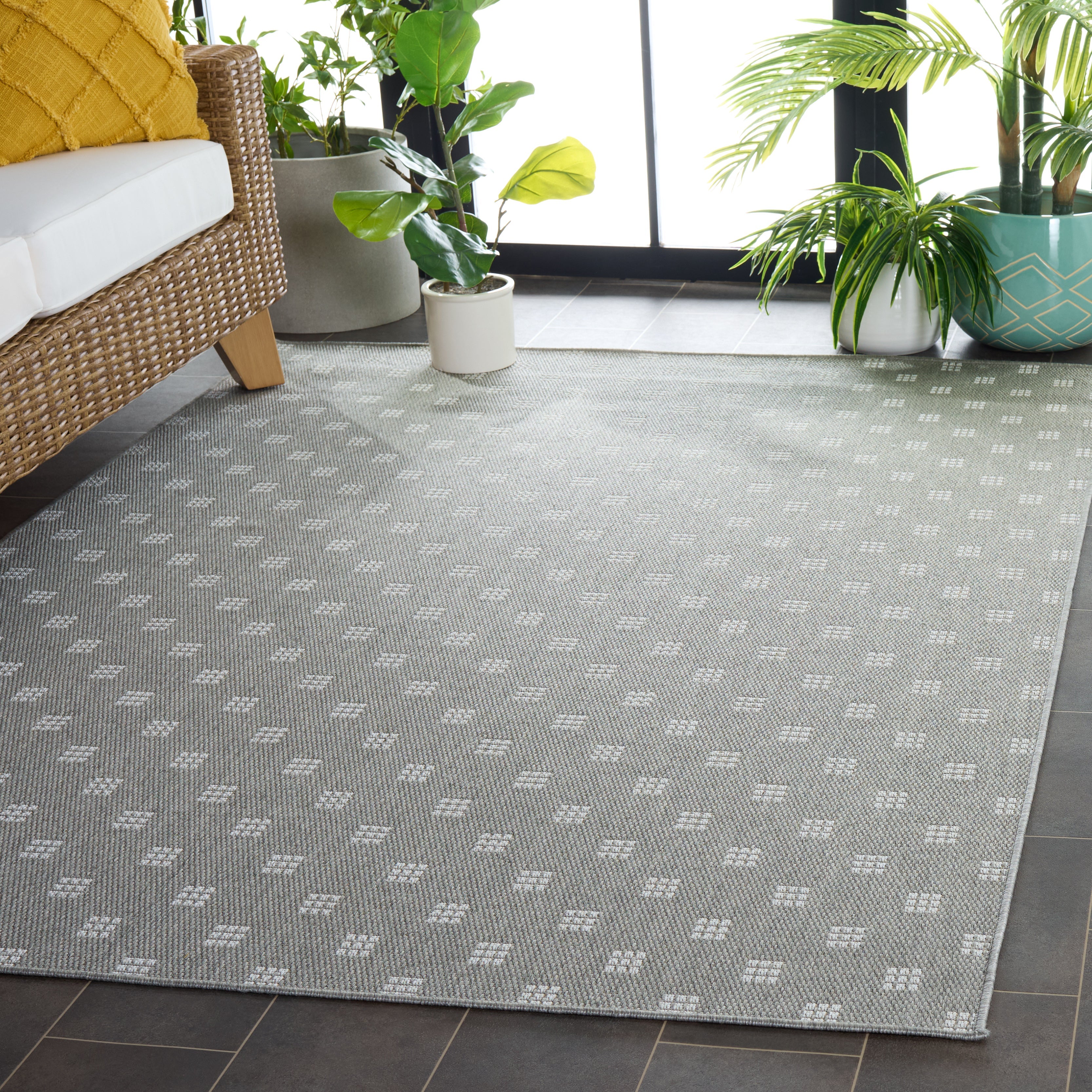 TERRACE 806 GREY / IVORY