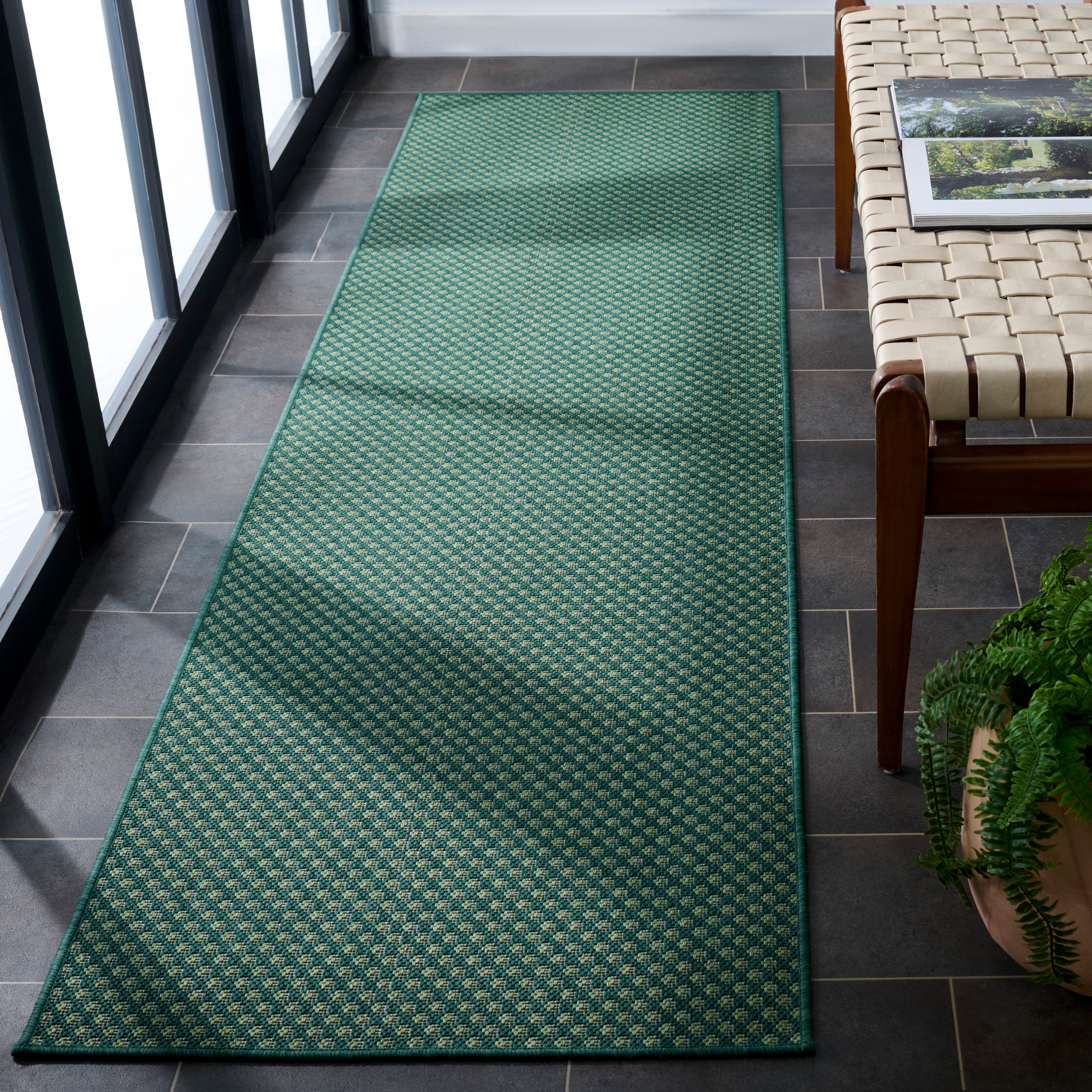TERRACE 810 GREEN / IVORY