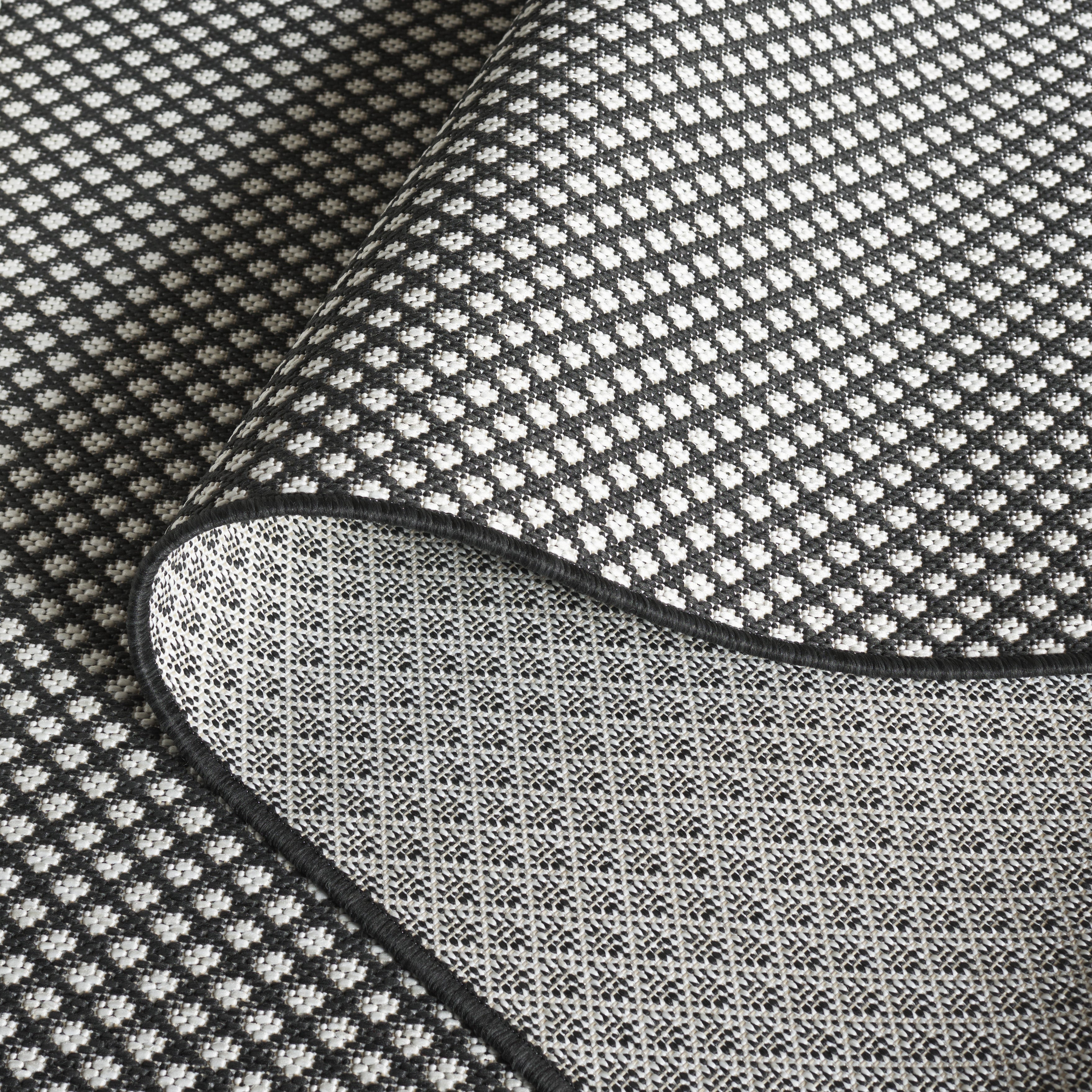 TERRACE 810 BLACK / WHITE