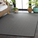 TERRACE 810 BLACK / WHITE