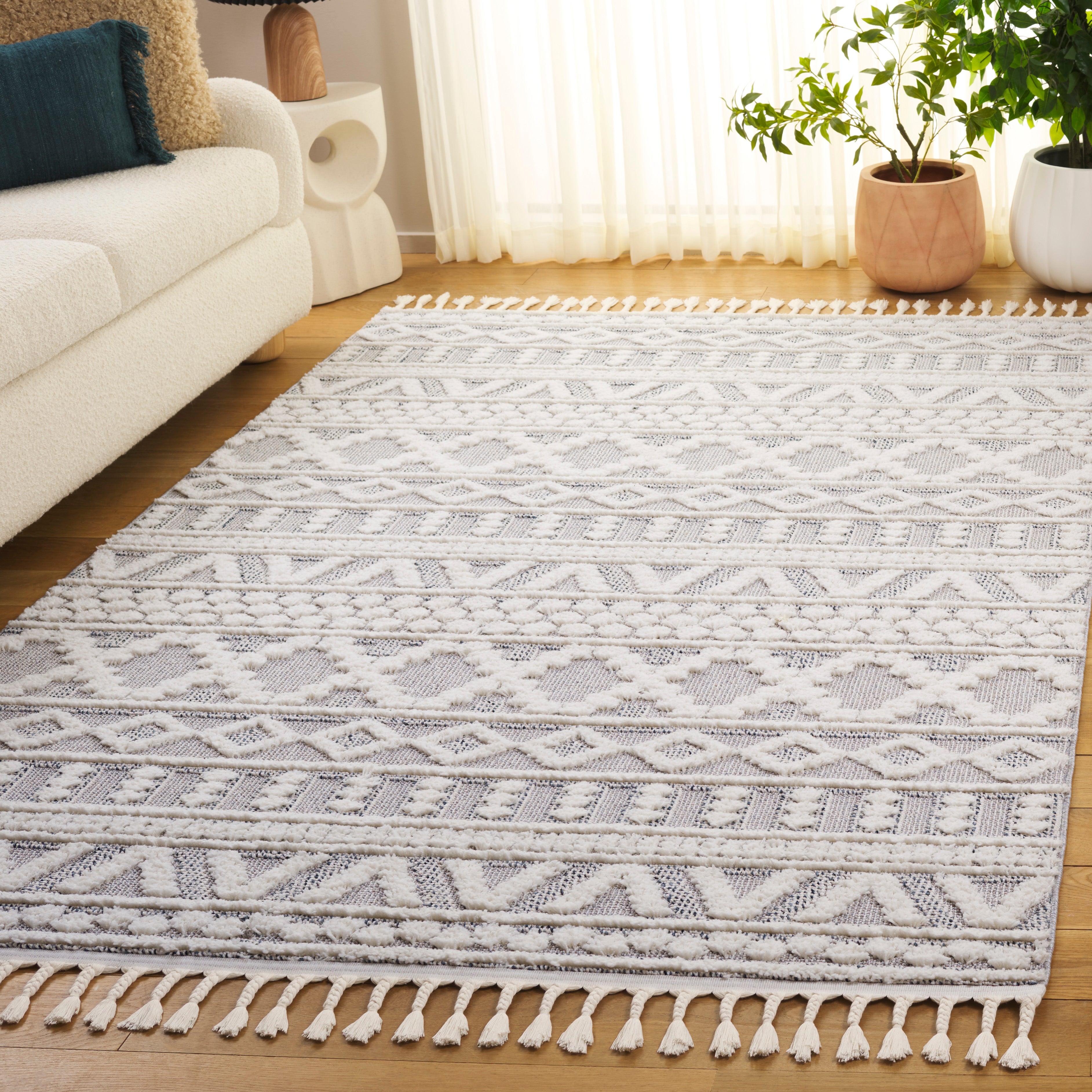 TRENDS 124 – GREY / IVORY