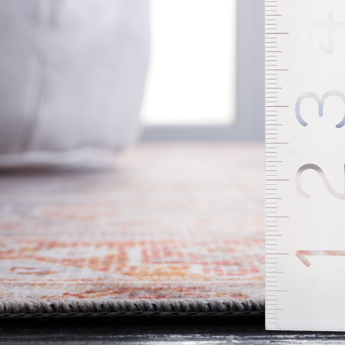 GREY / RUST