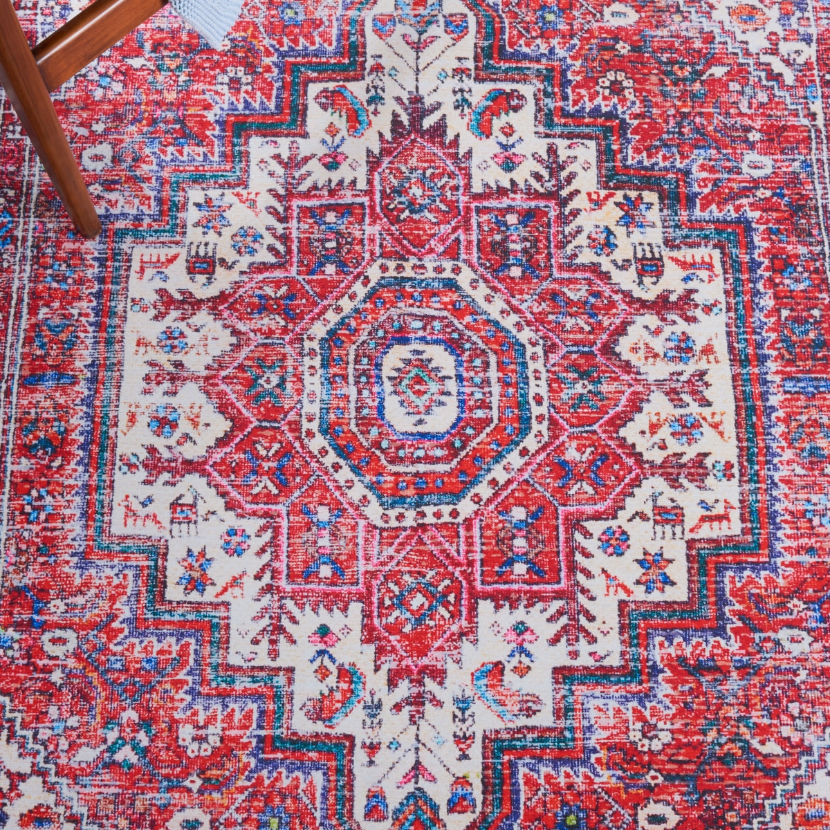 RED / BLUE