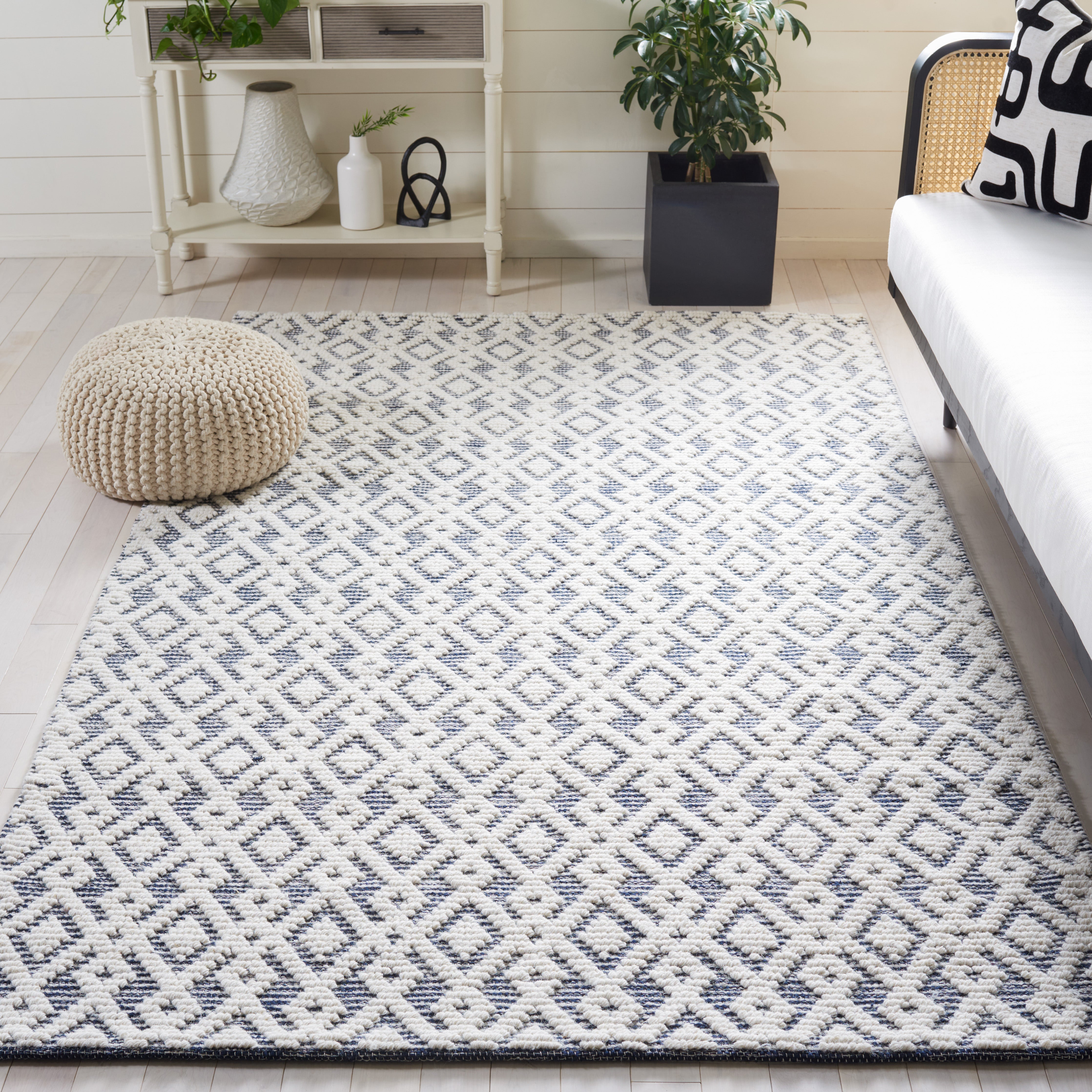 IVORY / NAVY