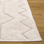 IVORY / BROWN