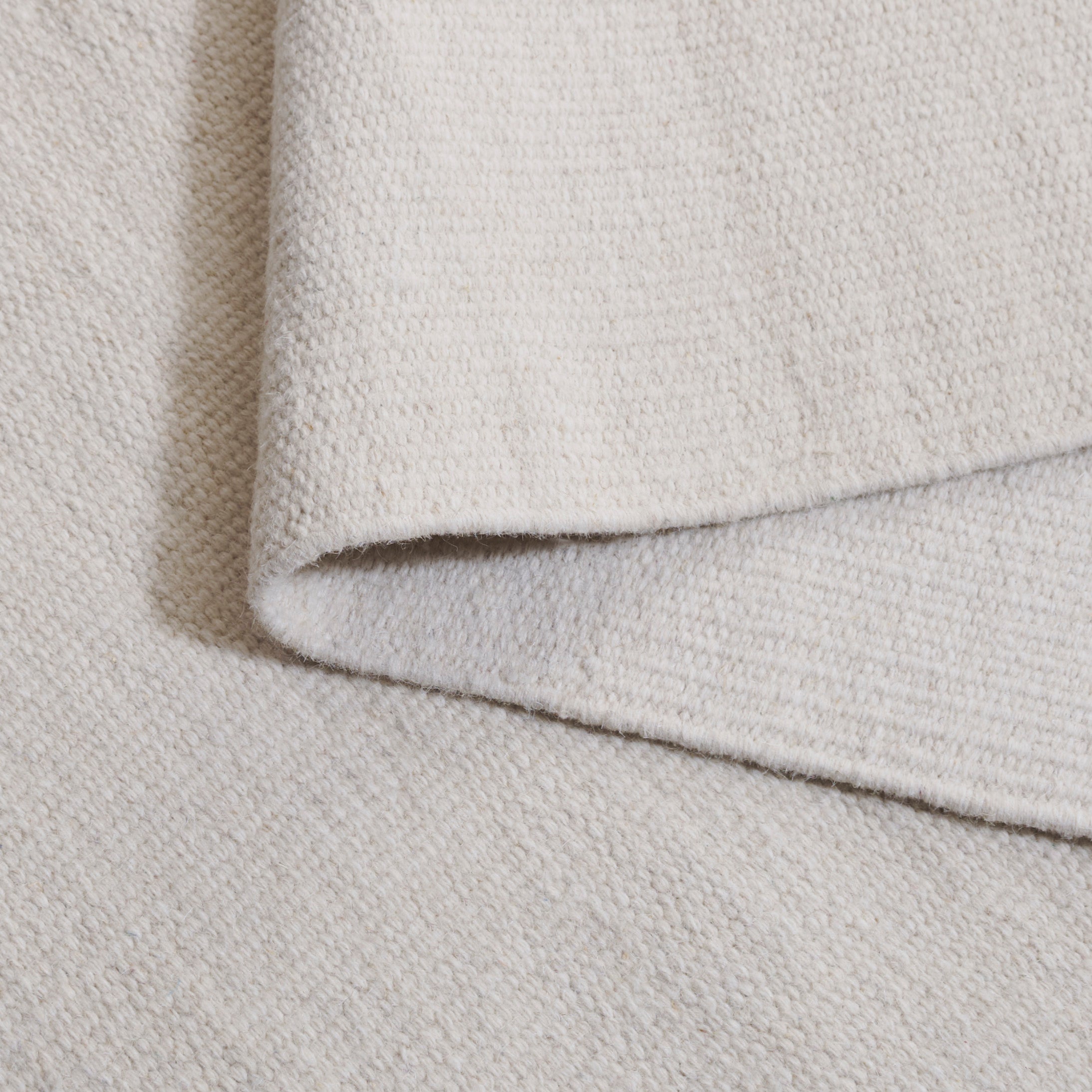 IVORY / GREY