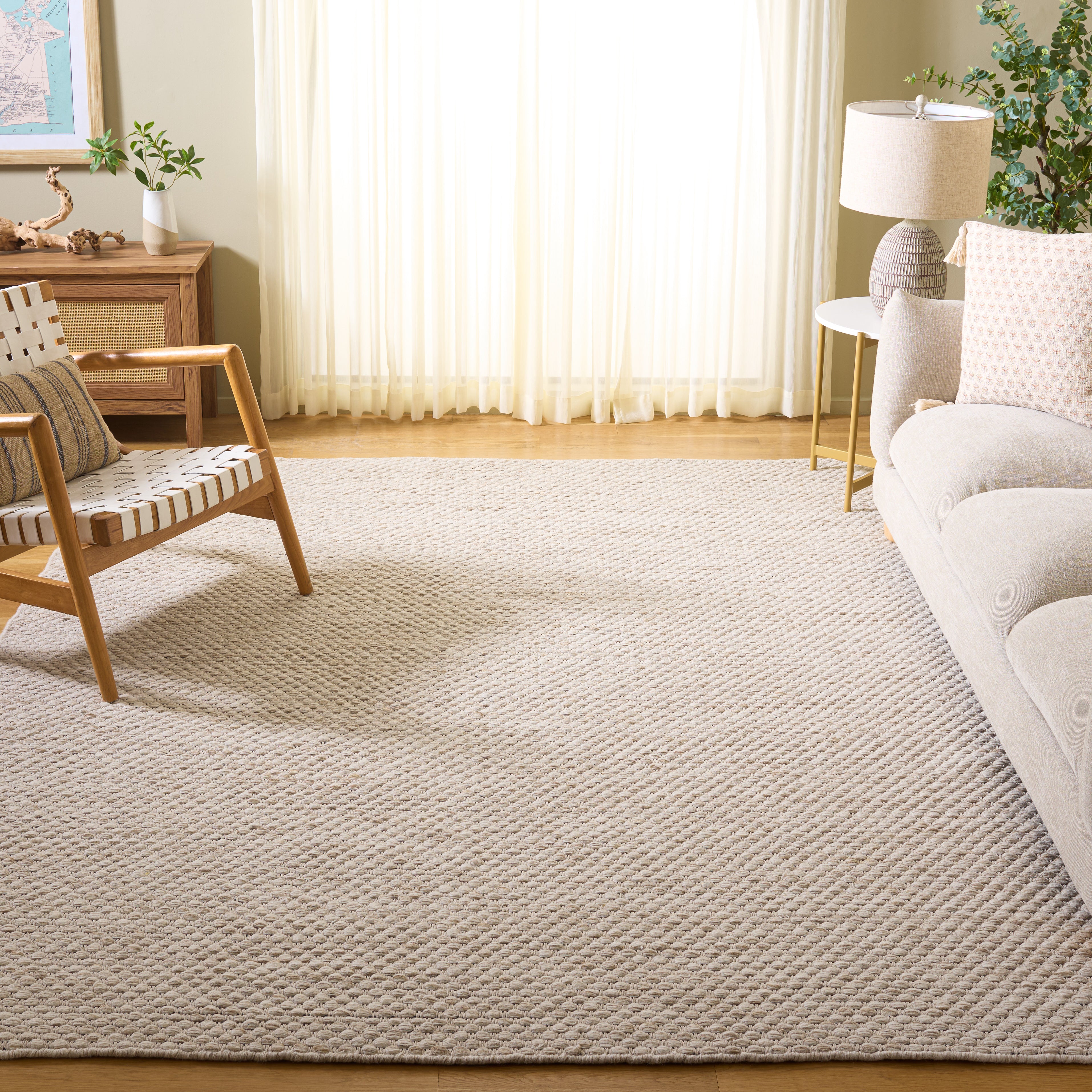 BEIGE / IVORY