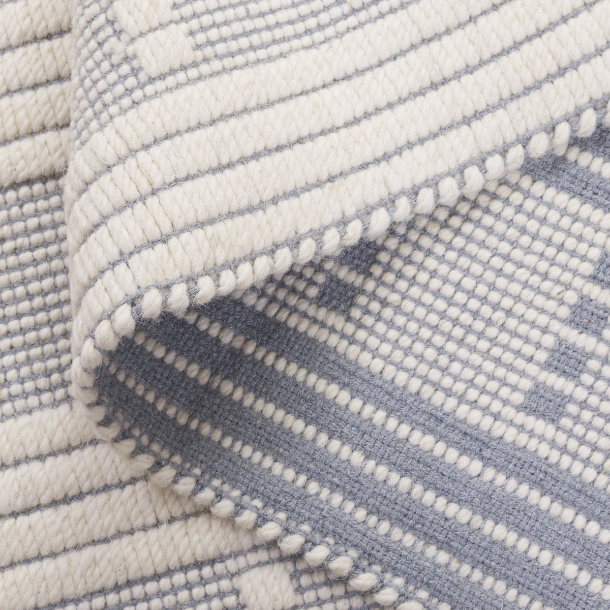 LIGHT BLUE / IVORY