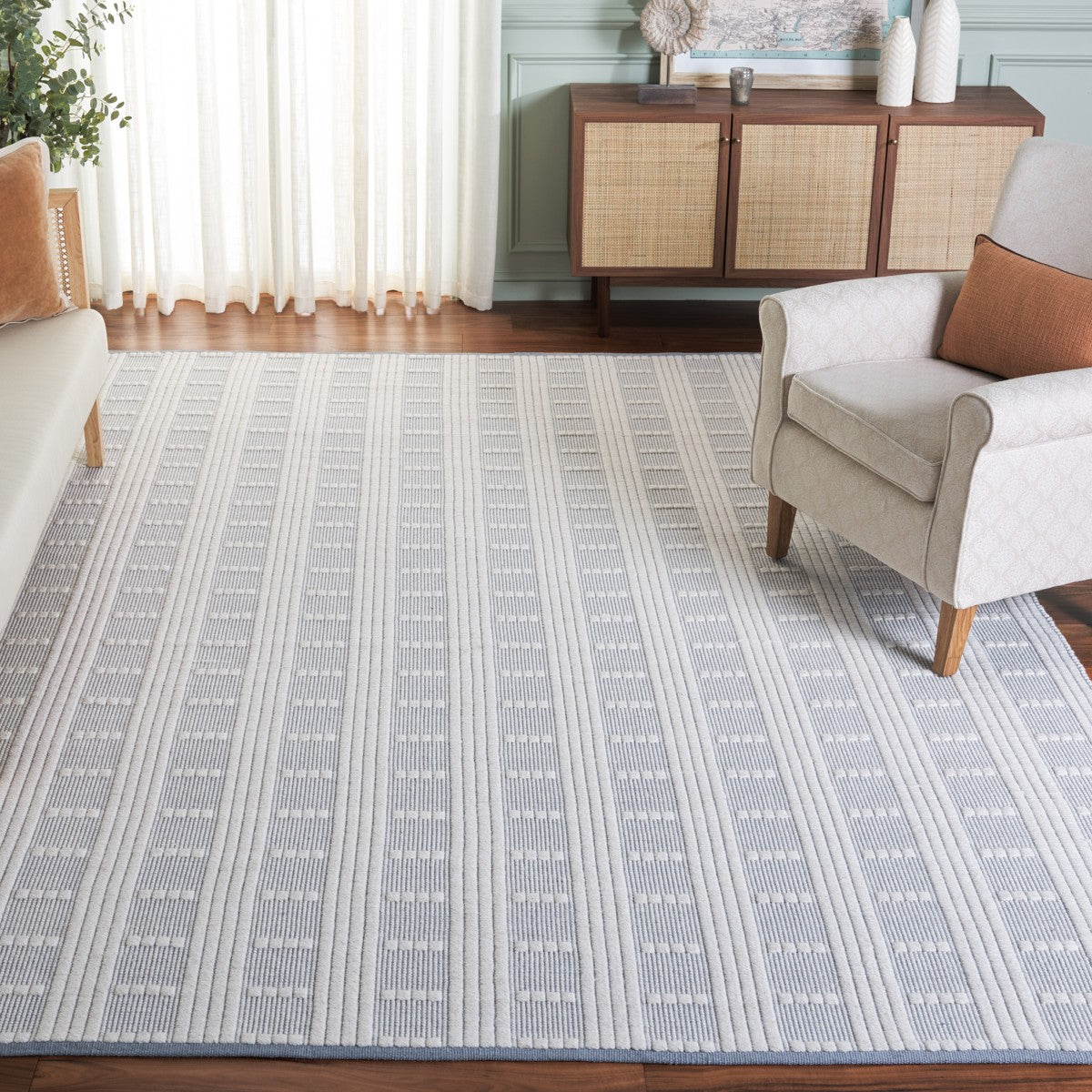 LIGHT BLUE / IVORY