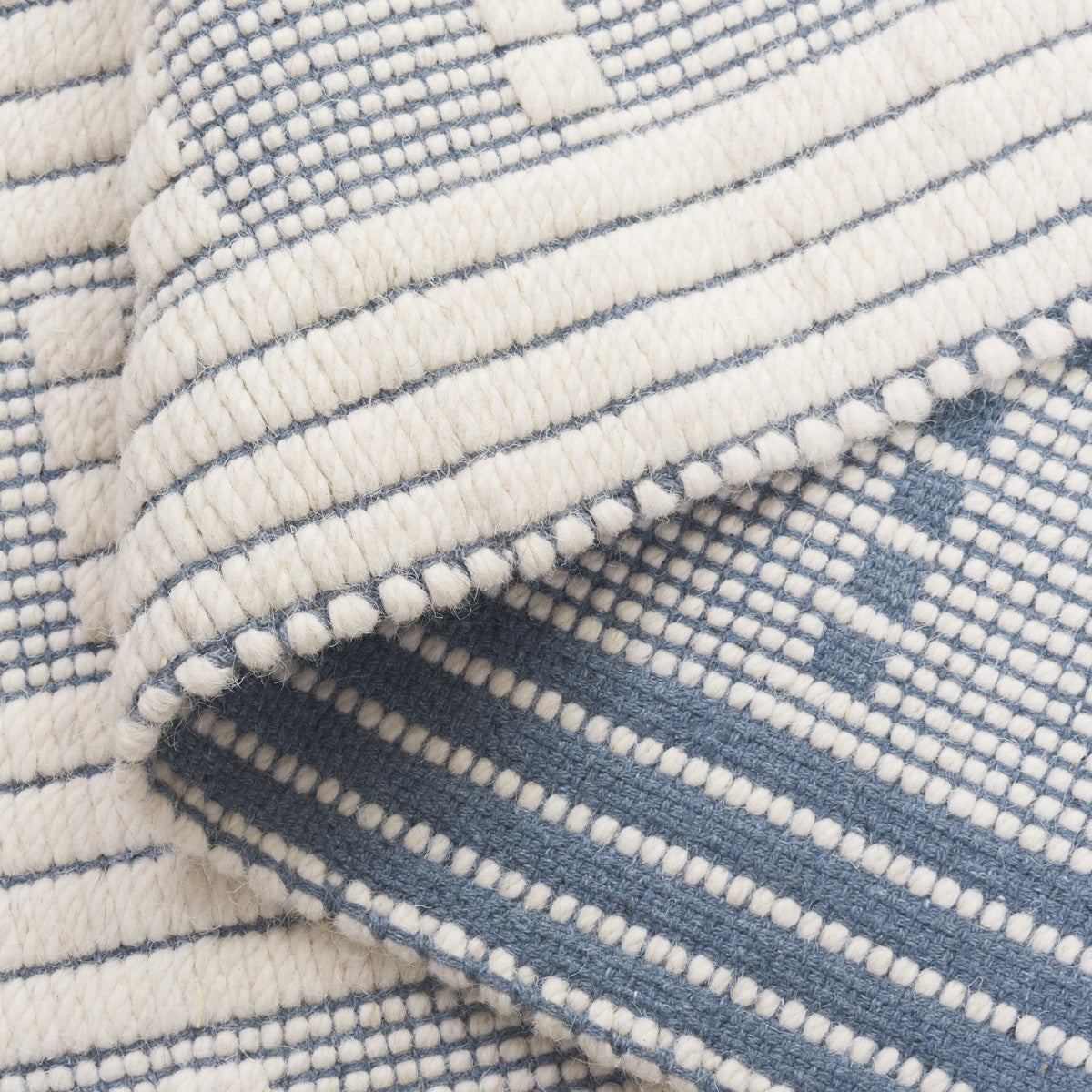 BLUE / IVORY
