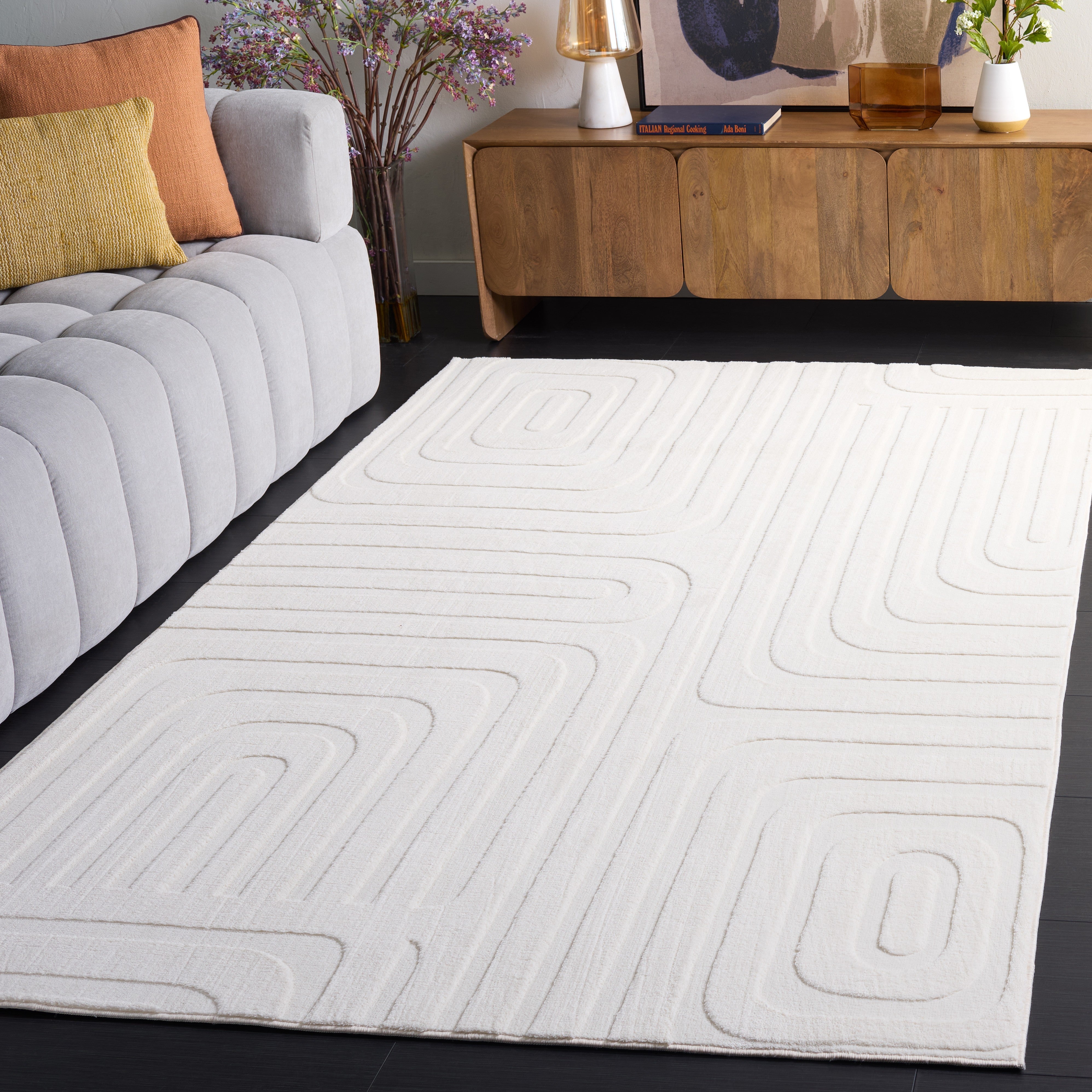 VERSAILLIES 660 – IVORY