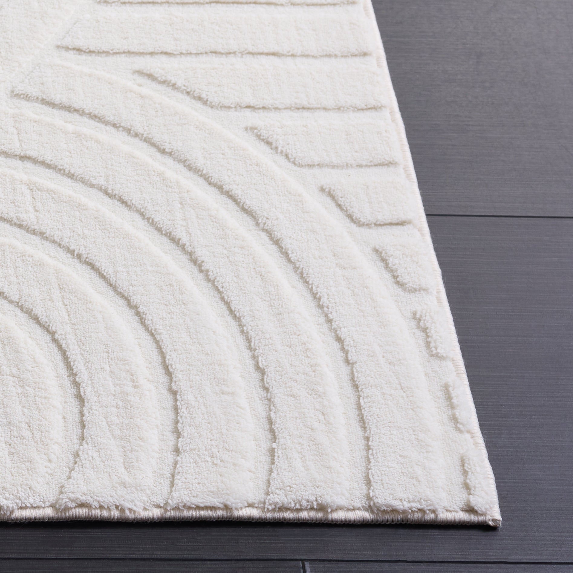 VERSAILLIES 661 – IVORY