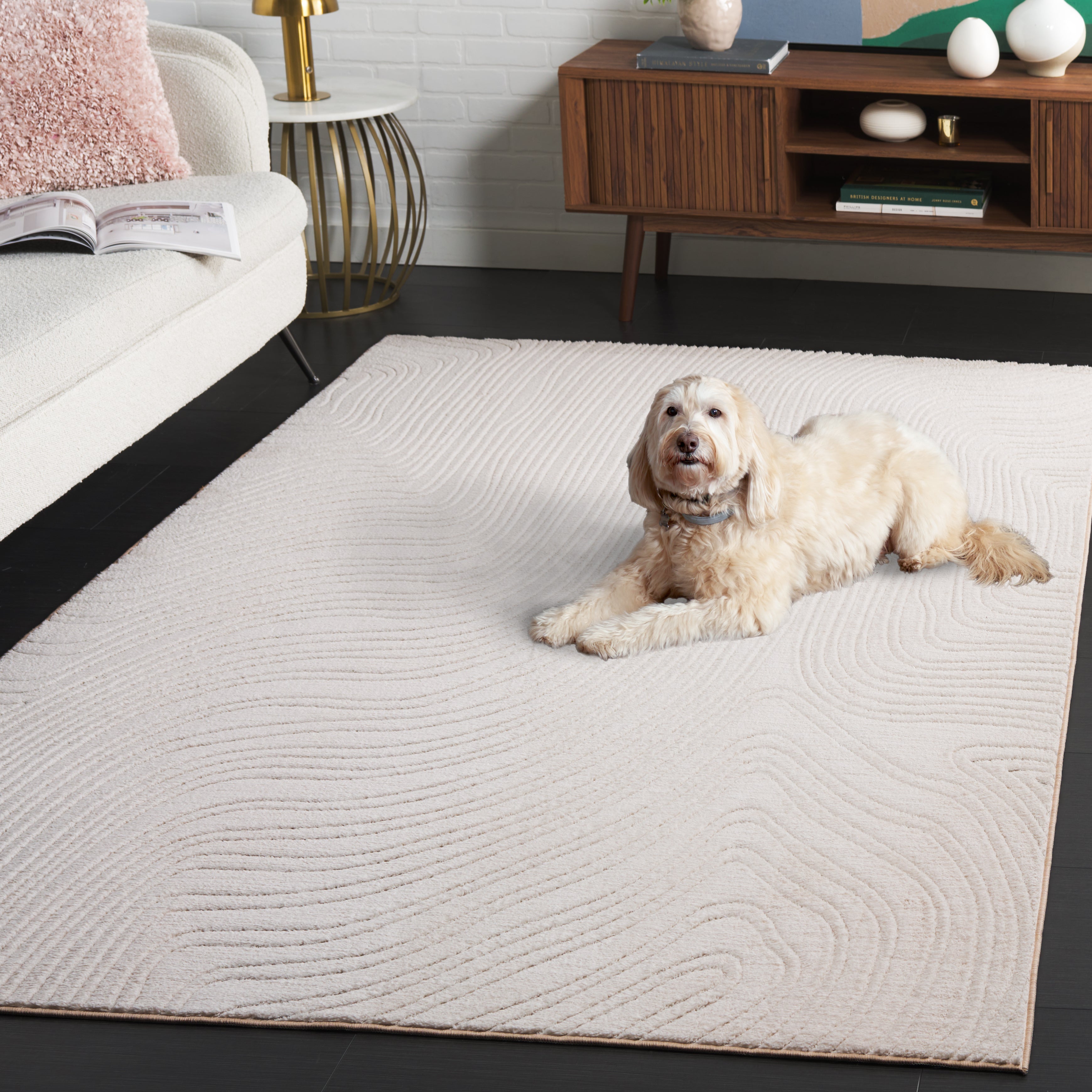 VERSAILLIES 665 – IVORY