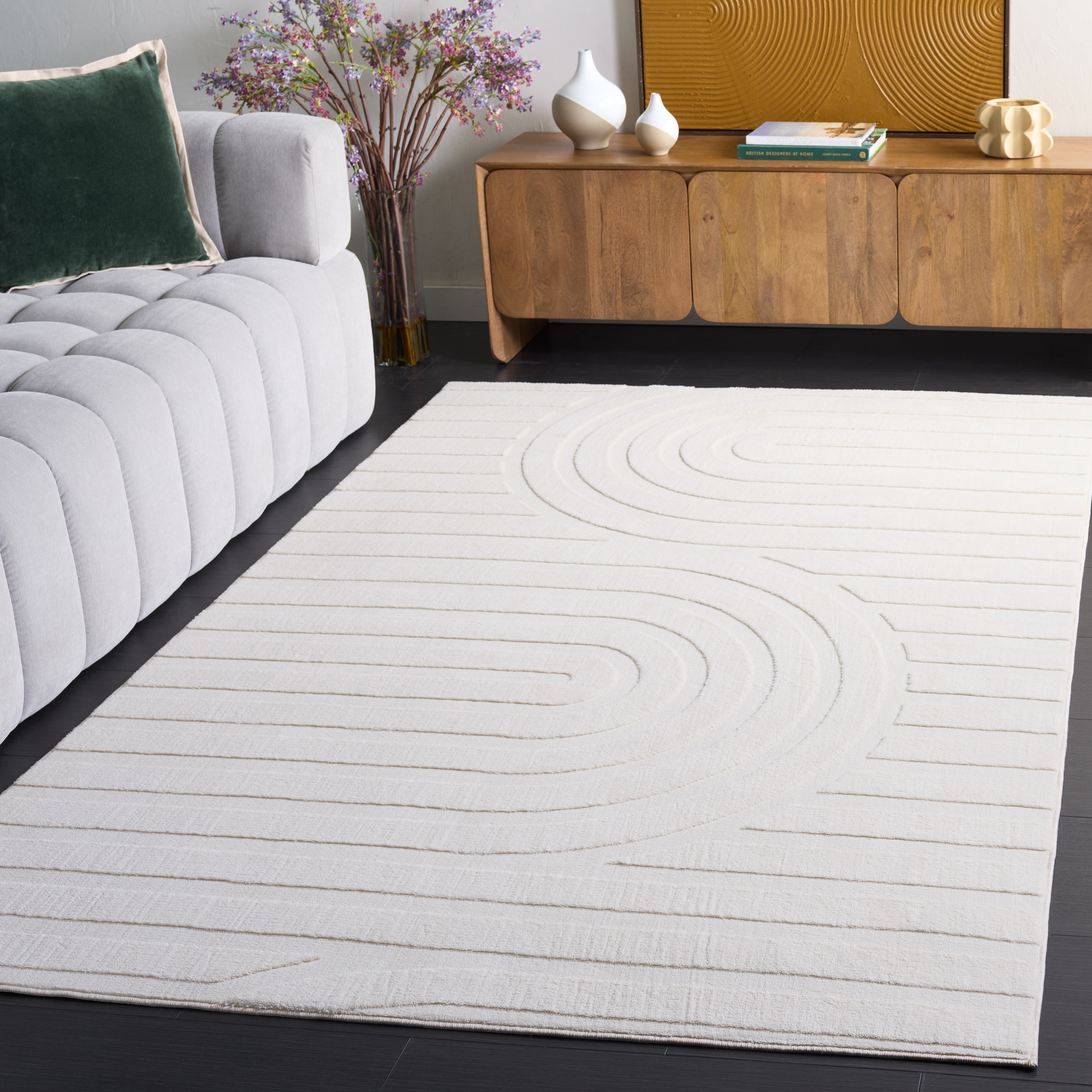 VERSAILLIES 669 – IVORY
