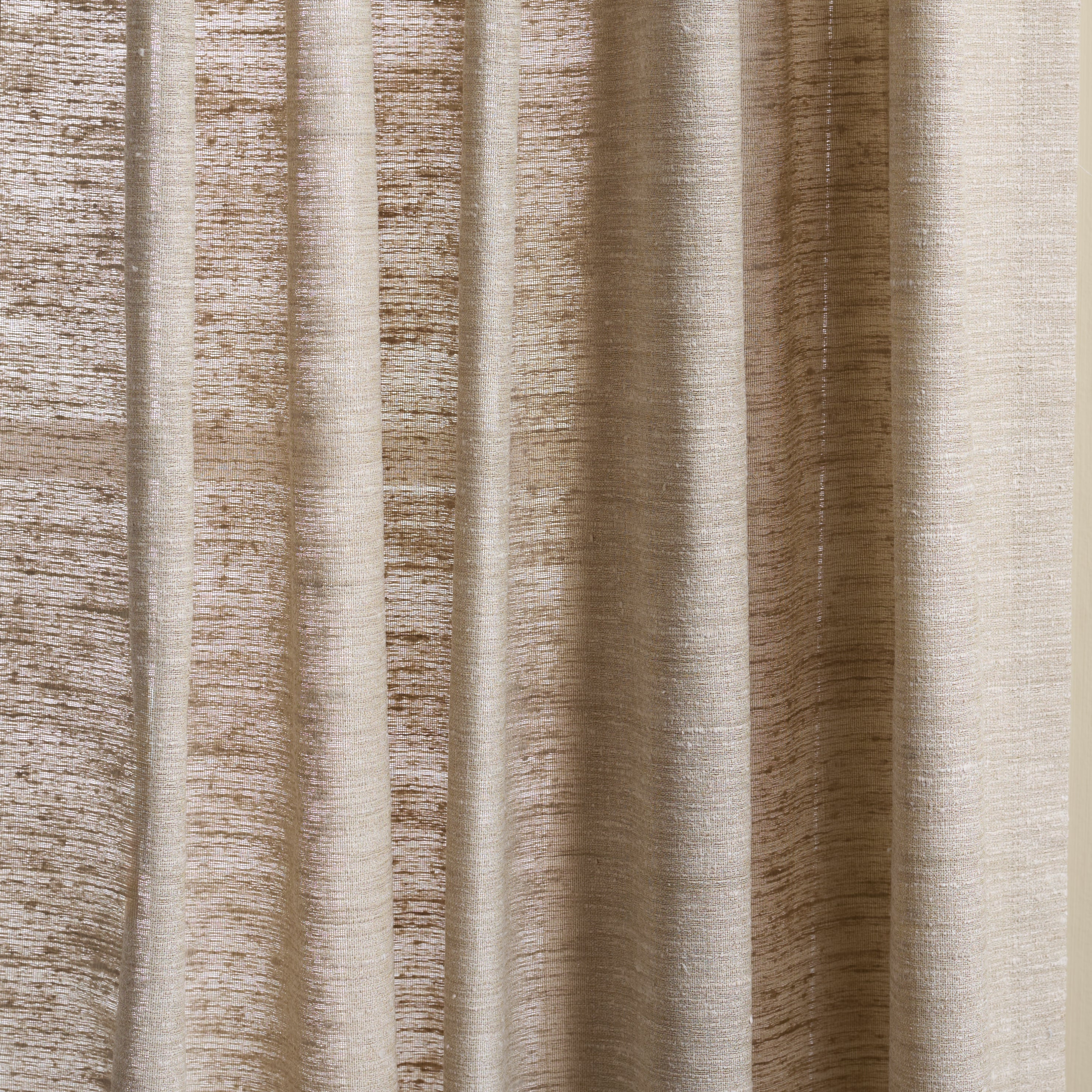 LIGHT TAUPE