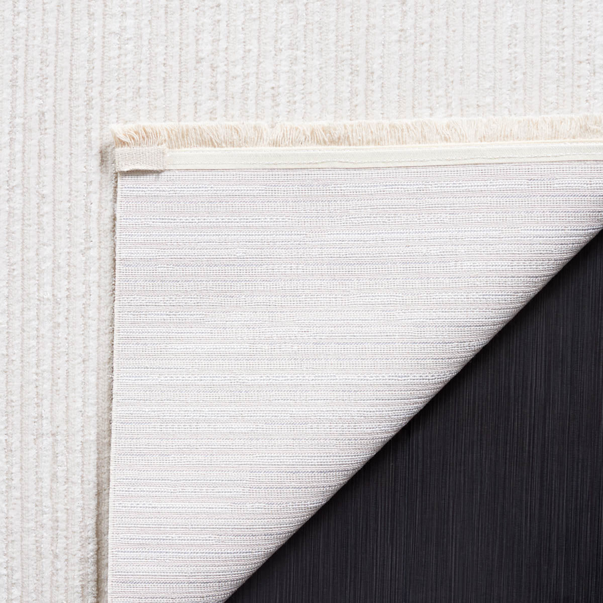 Safavieh Whisper 565 Rug, WHS565 - Ivory / Ivory