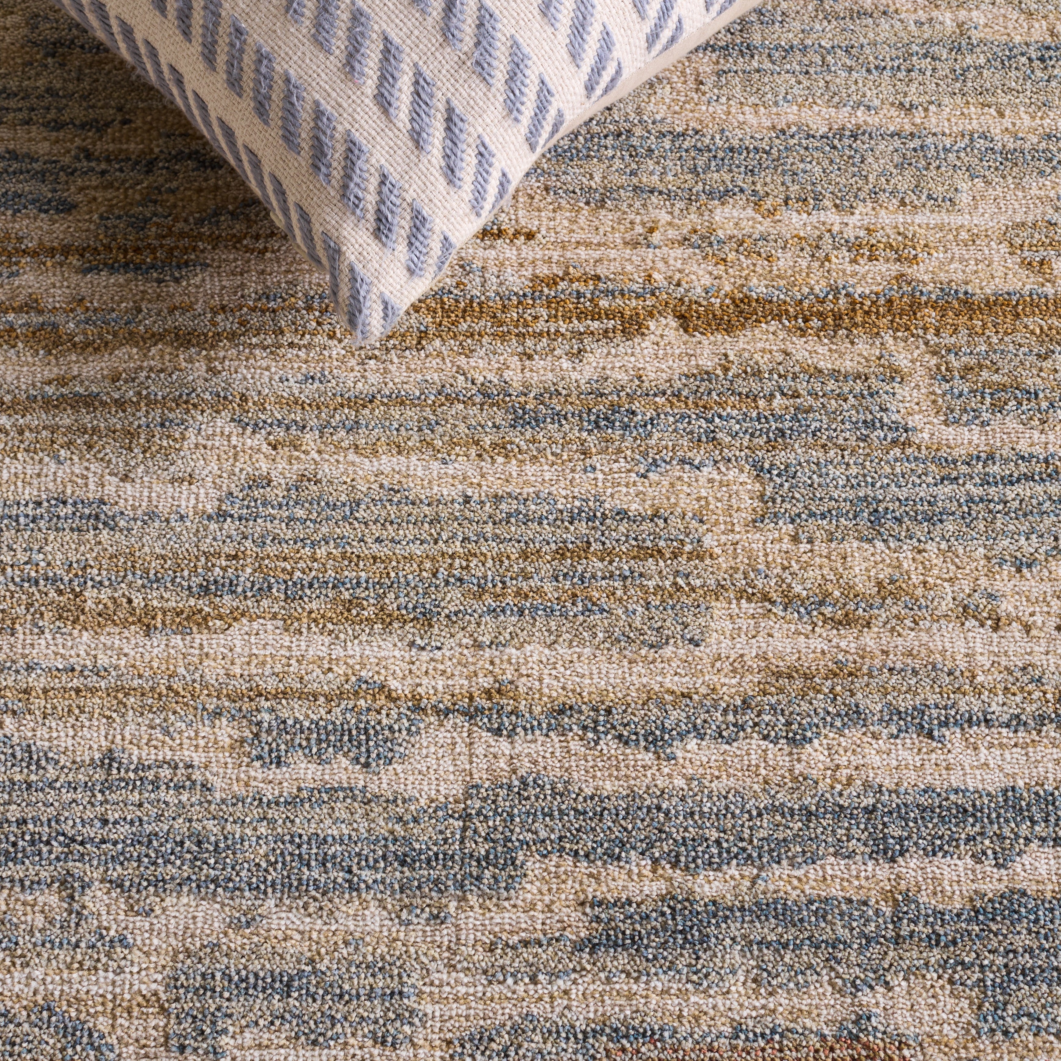 WHITNEY 720 – IVORY / BEIGE