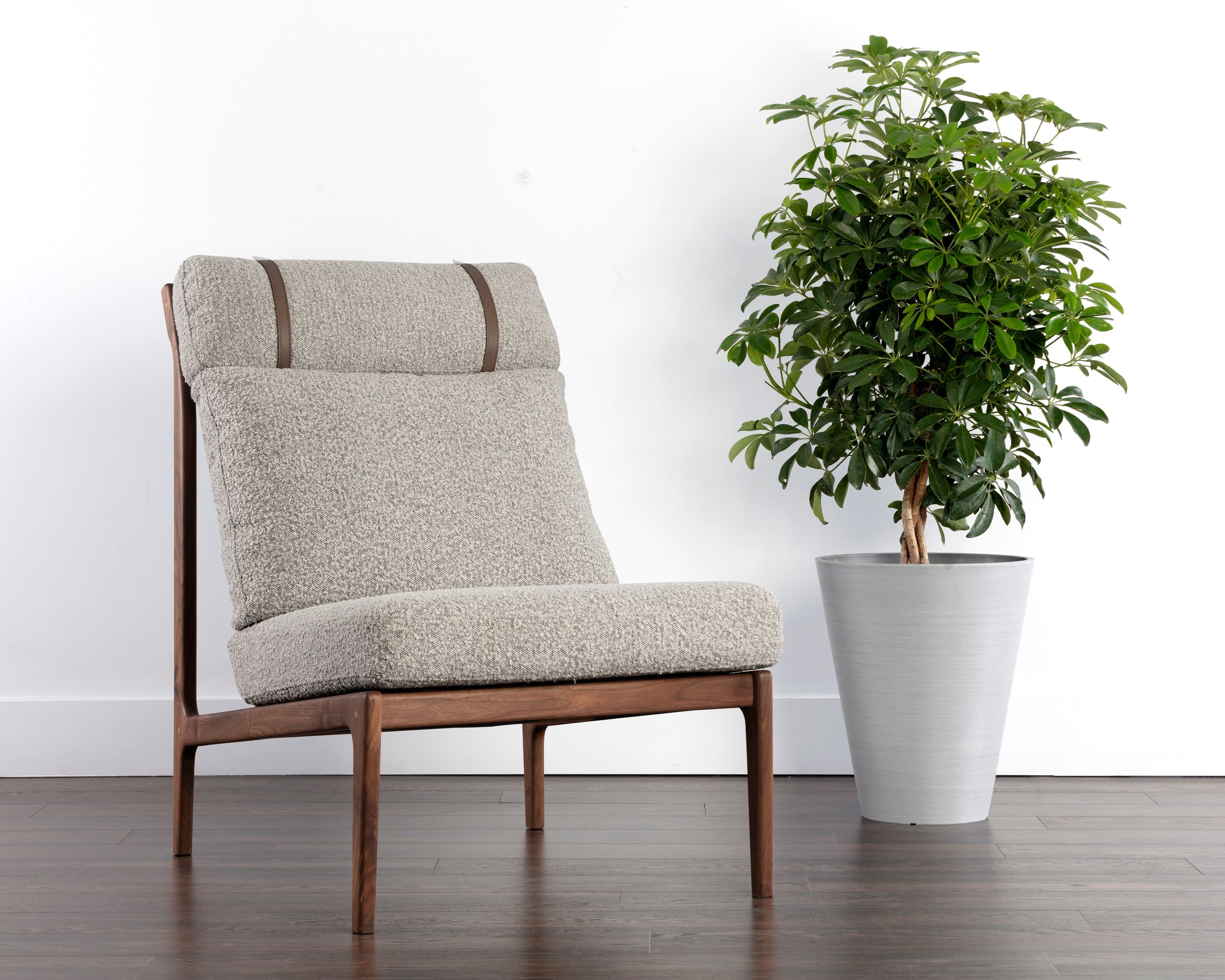 Elanor Lounge Chair - Walnut  Altro Cappuccino