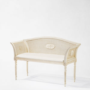 Decorative Crafts HEREDIA White Bench - GMT7-WH45