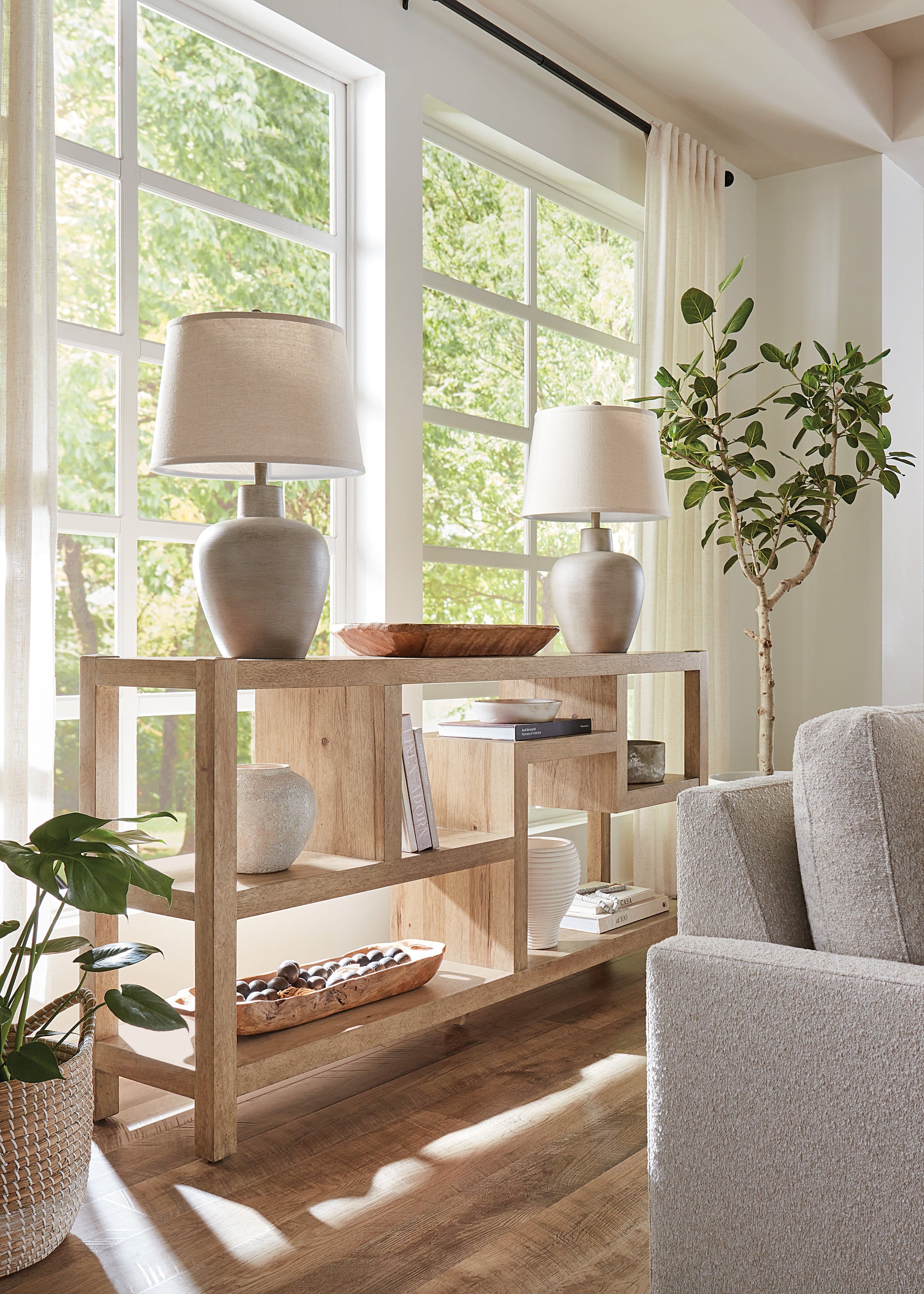 Vineyard Row Small Console | Hooker Furniture - 6952-85001-80