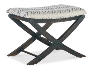 Hooker Furniture - Retreat Camp Stool Bed Bench - 6950-90119-99