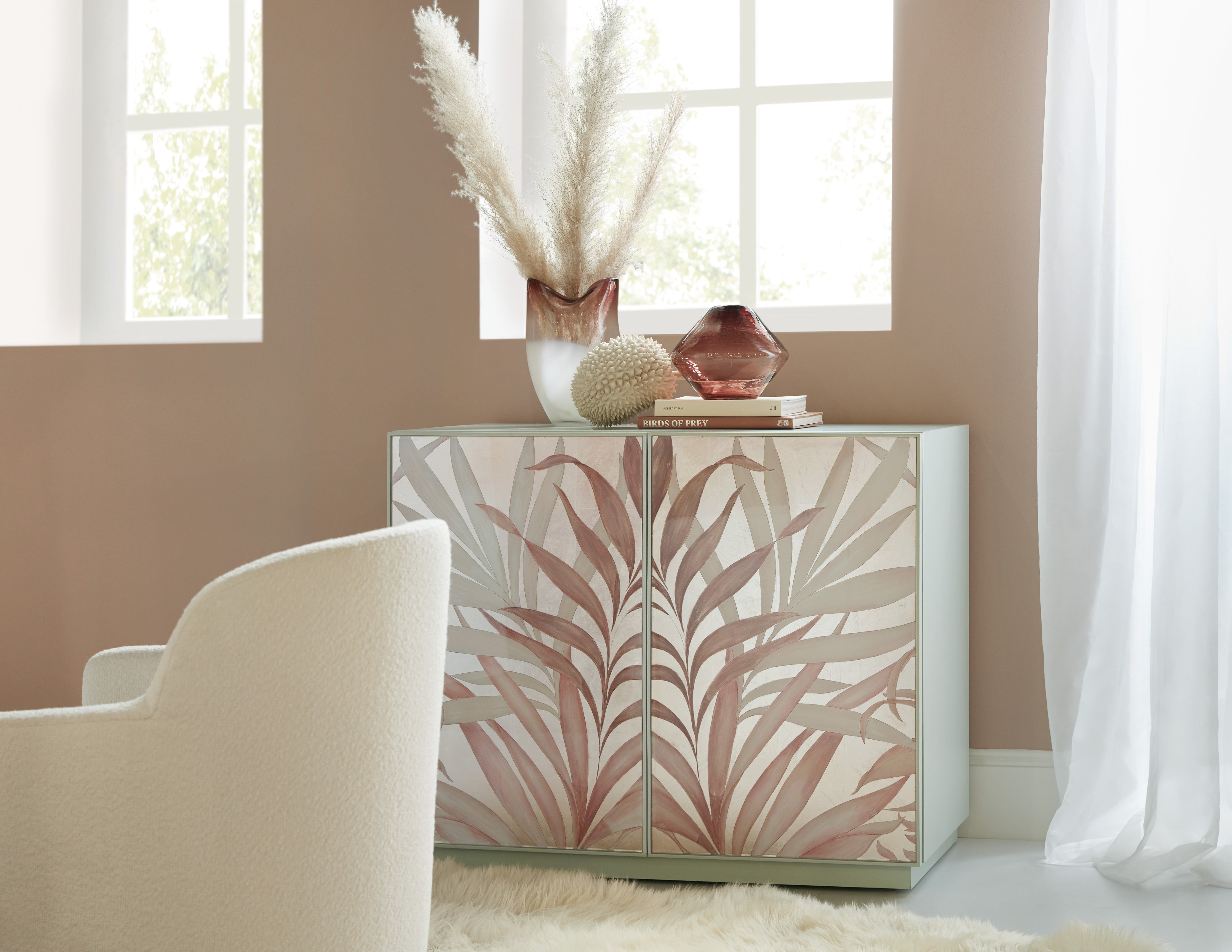 Triumph Accent Chest | Hooker Furniture - 5000-85014-05