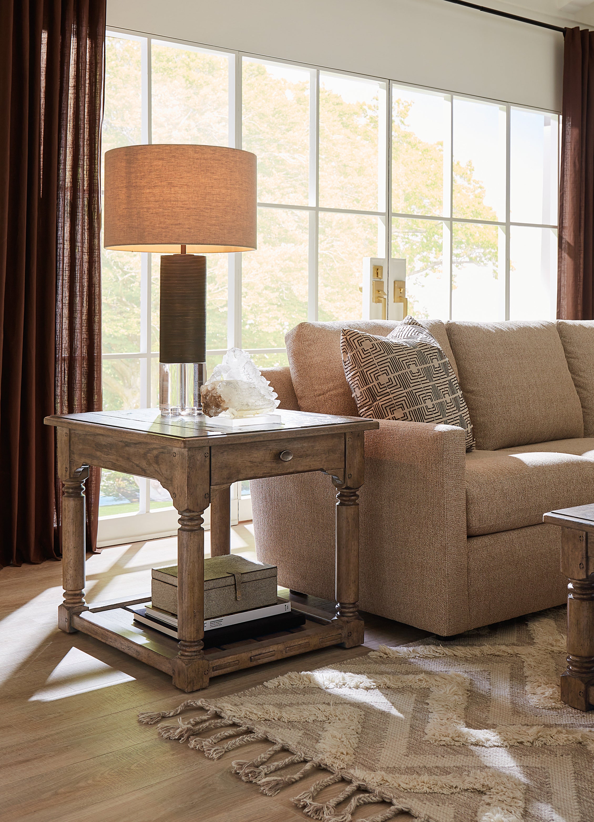 Americana End Table | Hooker Furniture - 7050-80114-85