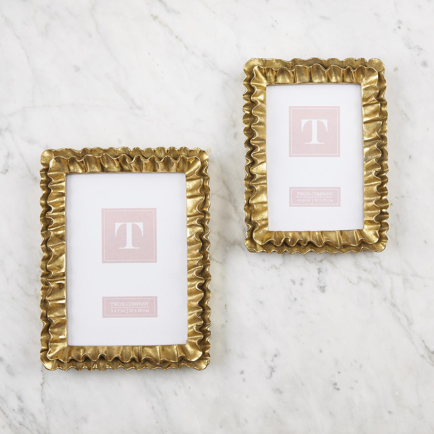 Two's Company S/2 Gold Ruffles Photo Frames Incl 2 Sizes