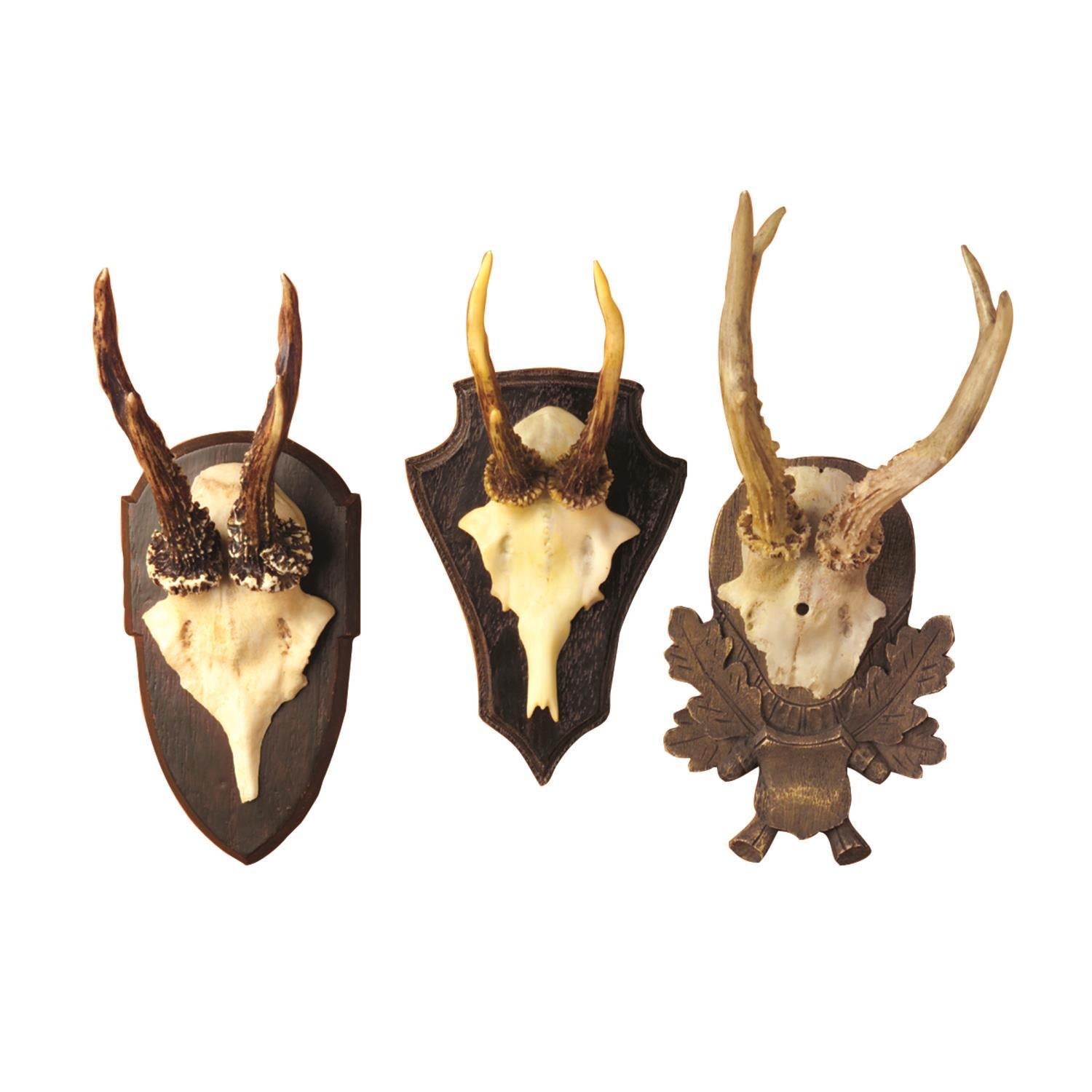 Two's Company The Hunt Club Antler Trophy Reproductions - Resin (set of 3)