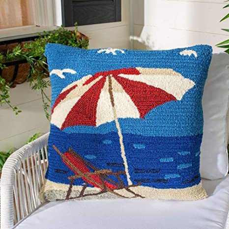 Safavieh Beach Lounge Pillow, PPL110