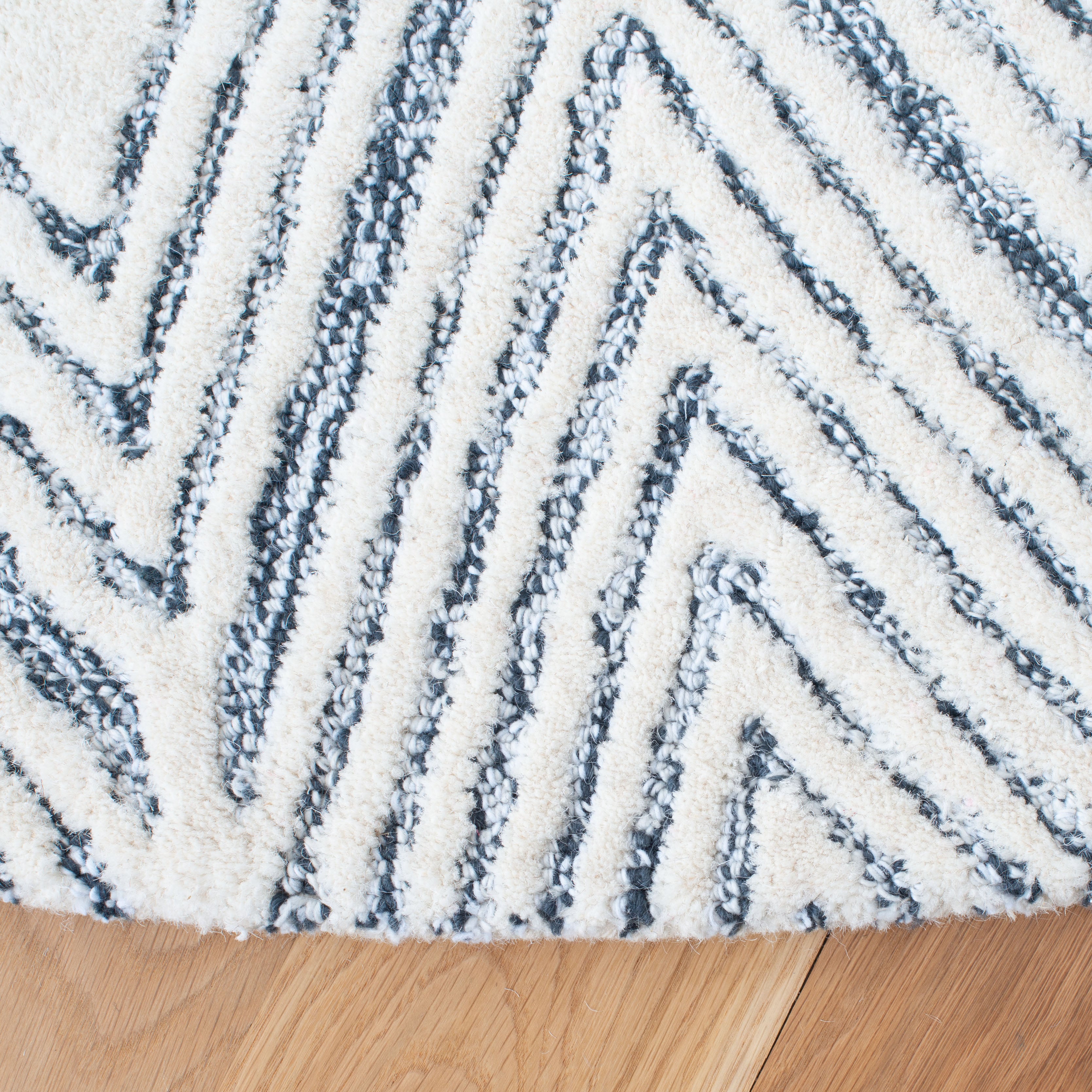 Safavieh Abstract 350 Rug, ABT350 - Ivory / Charcoal