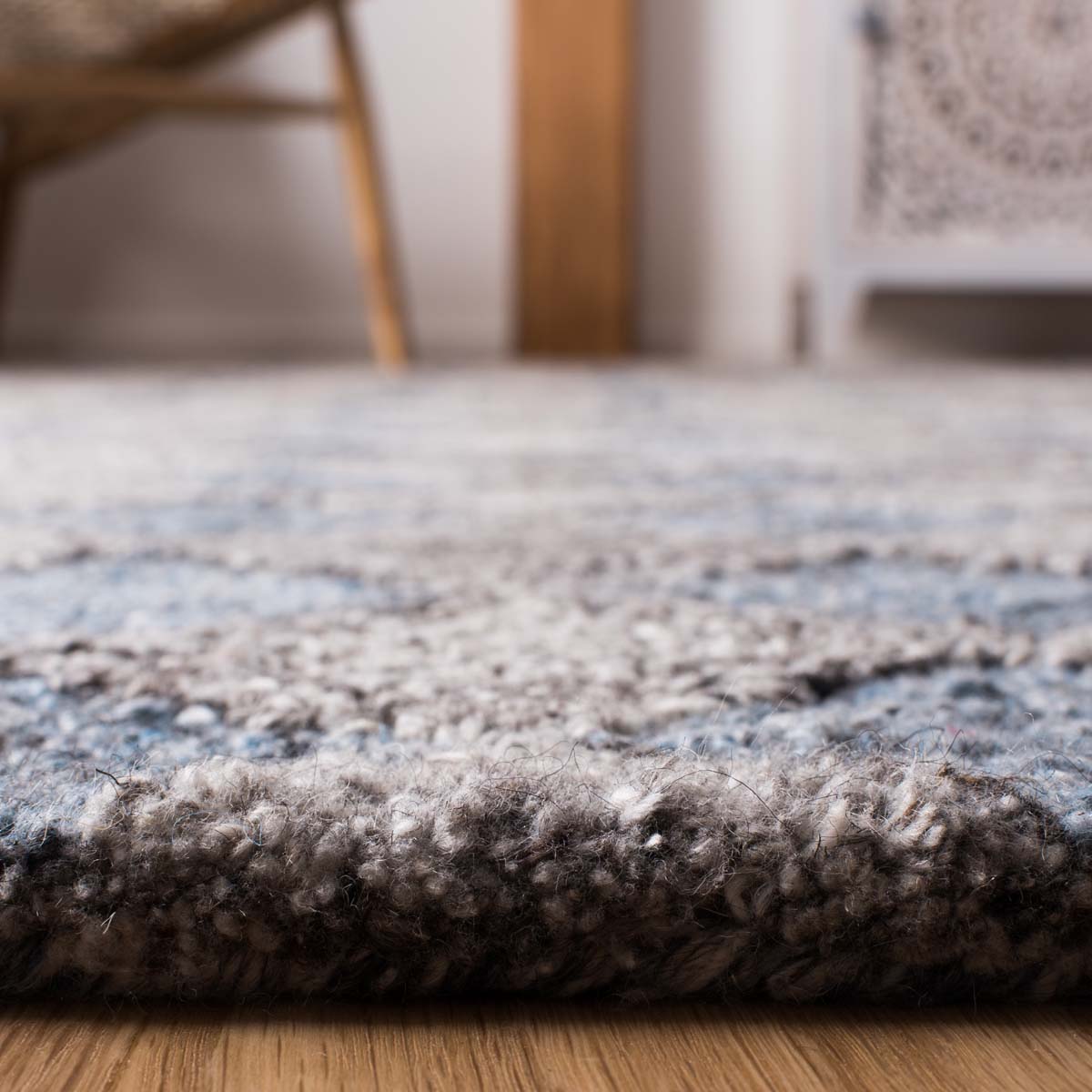 Safavieh Abstract 626 Rug, ABT626 - Grey / Blue