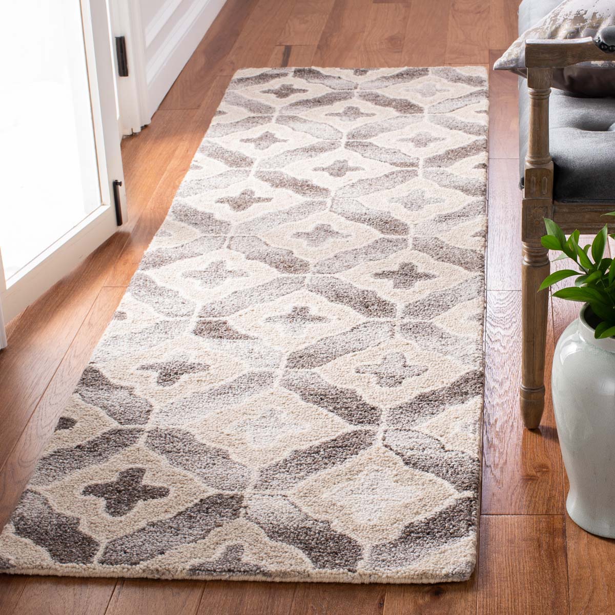 Safavieh Abstract 634 Rug, ABT634 - Beige / Grey